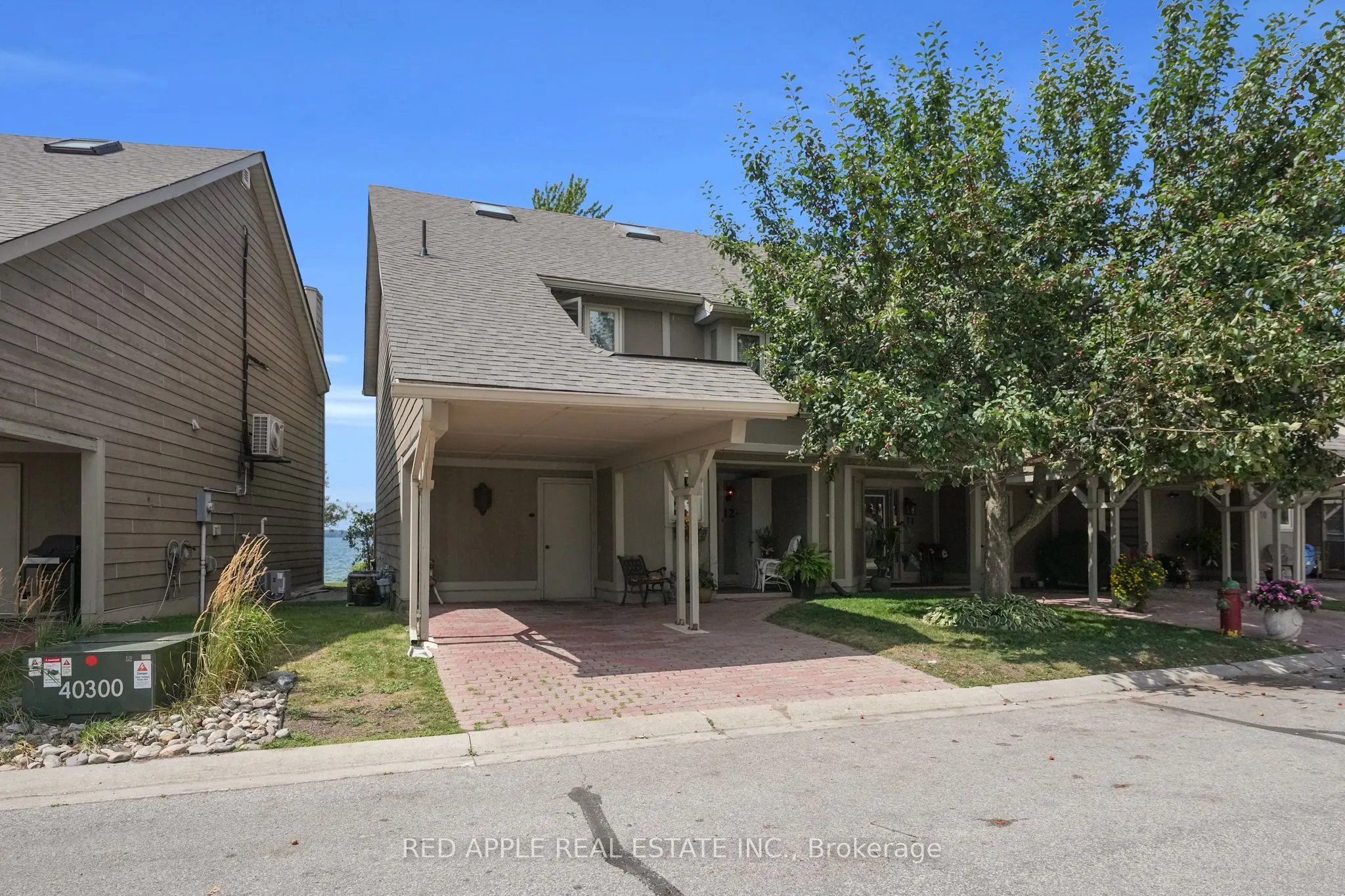 12 Davy Point Circle, #12