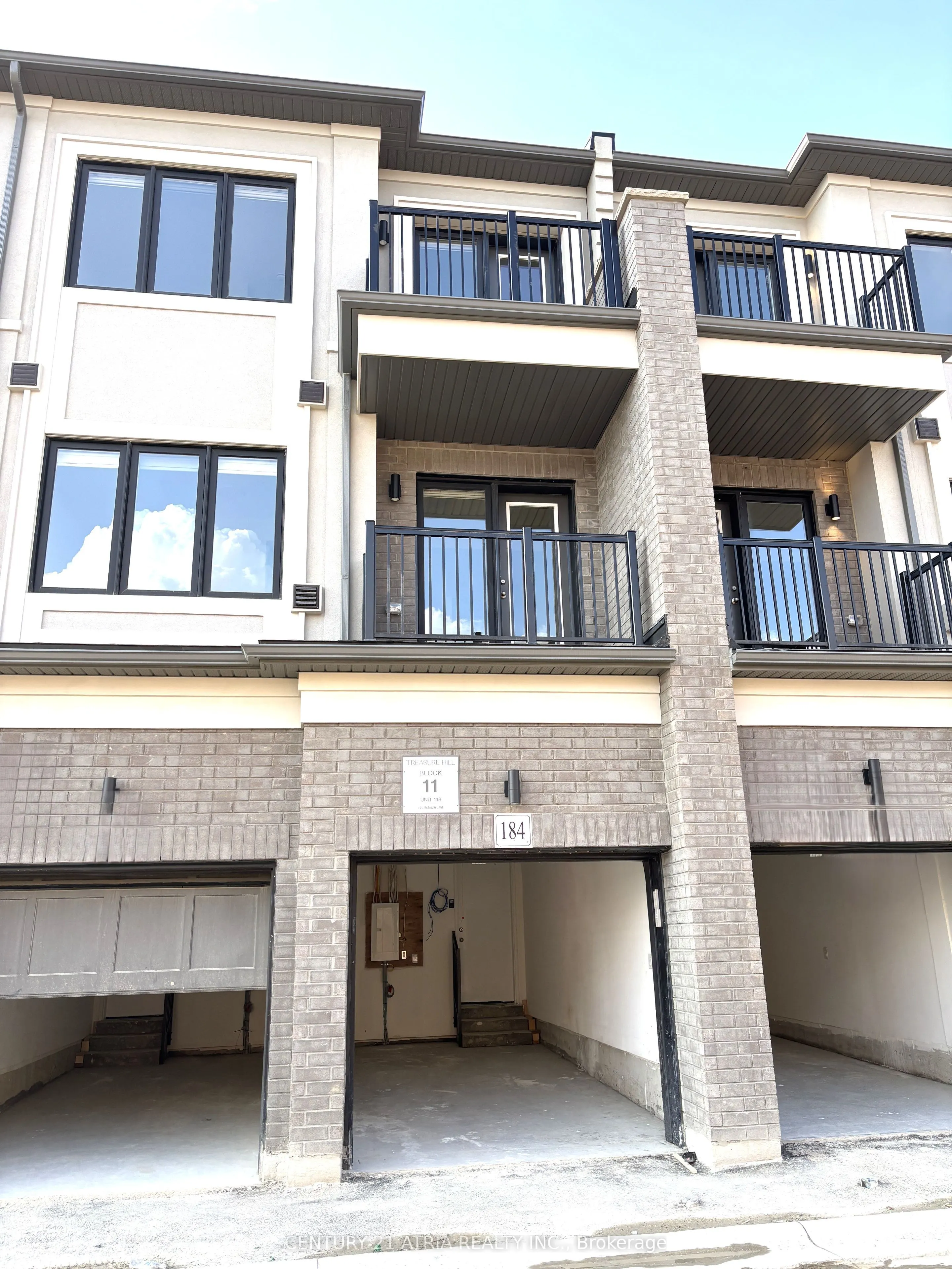 184 Matawin Lane, #0118BL11