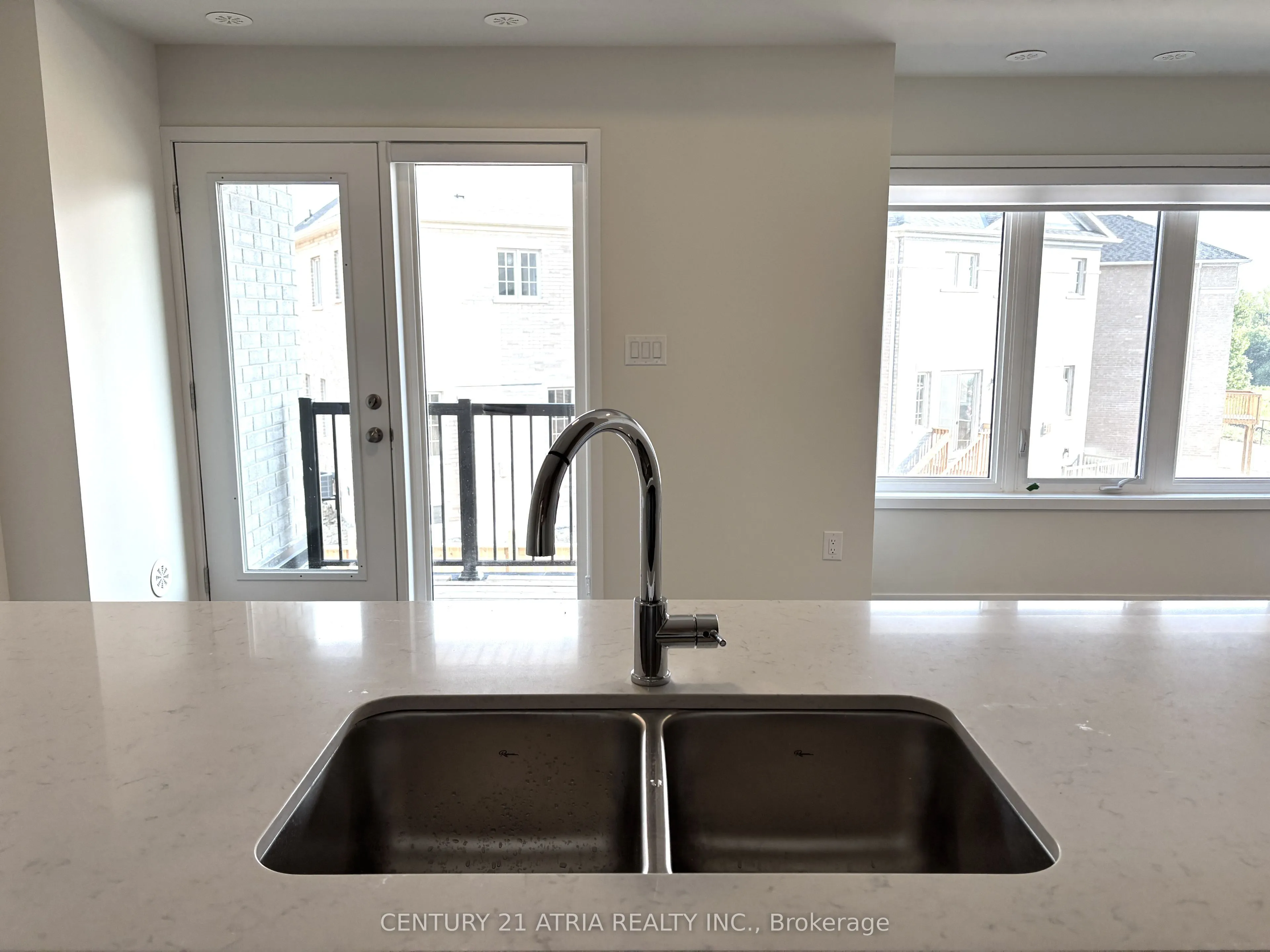 184 Matawin Lane, #0118BL11