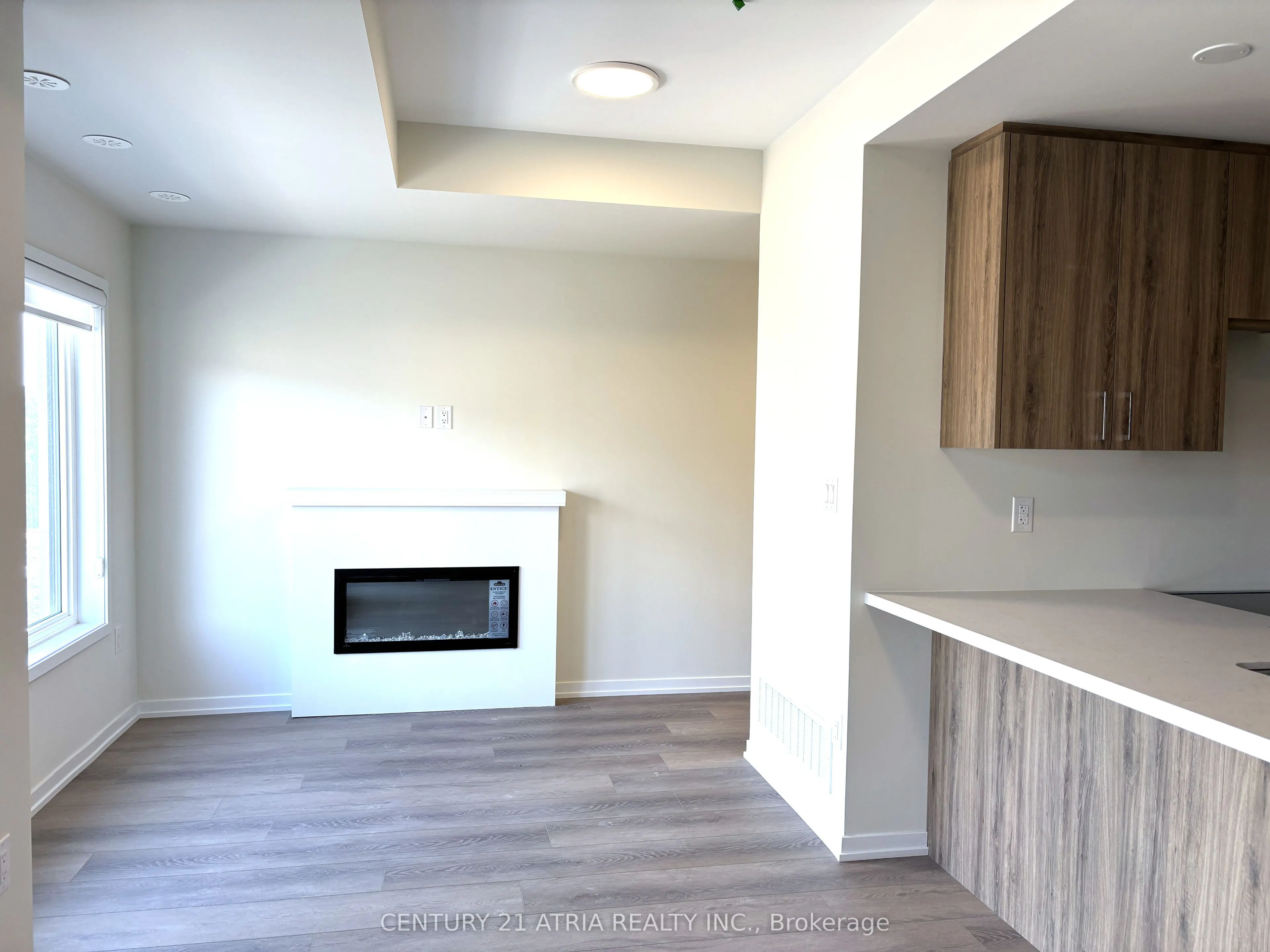 184 Matawin Lane, #0118BL11