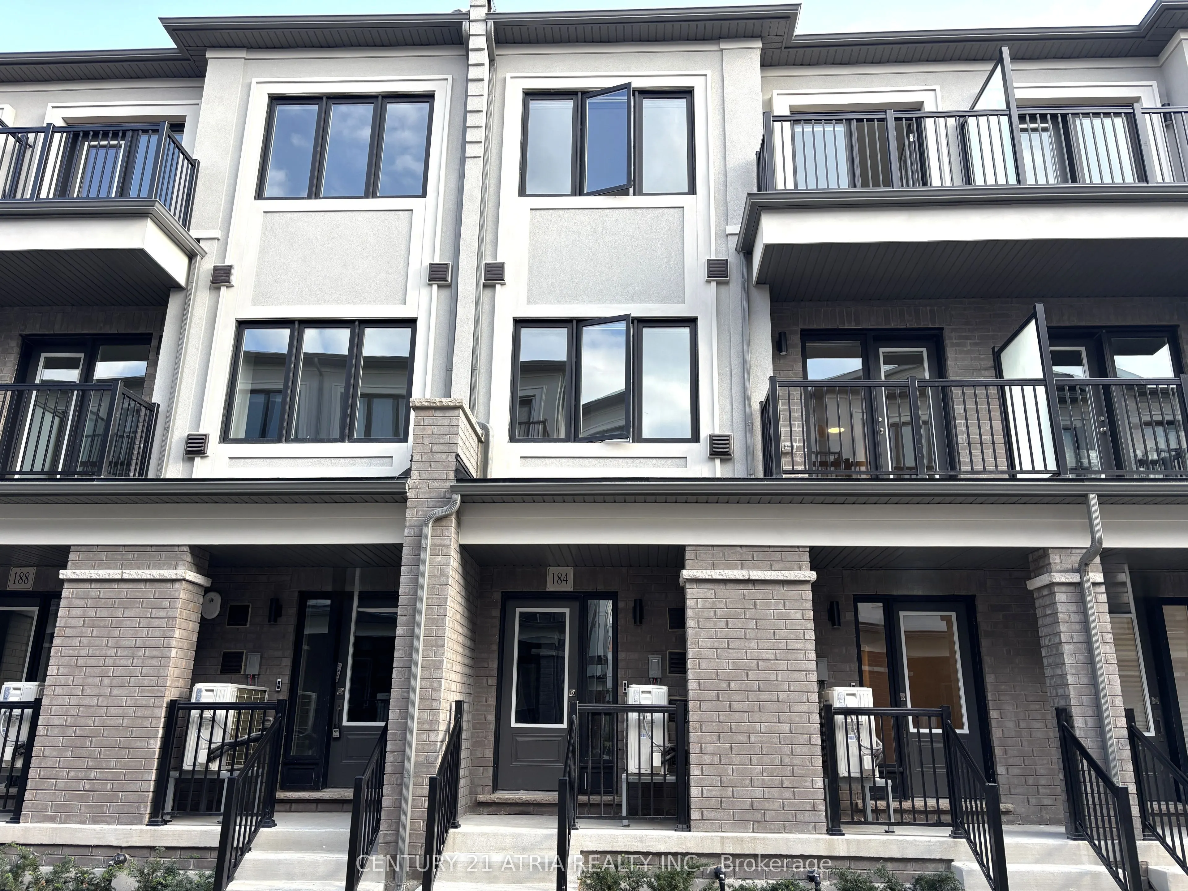 184 Matawin Lane, #0118BL11