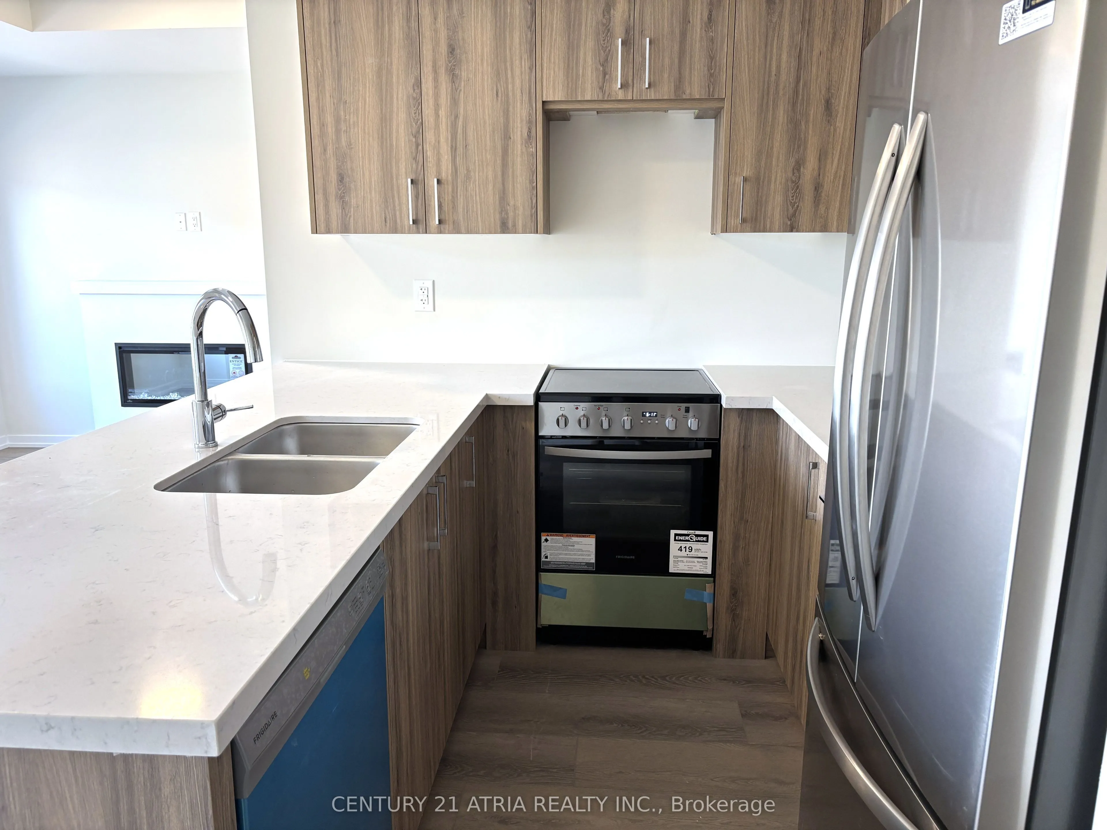 184 Matawin Lane, #0118BL11