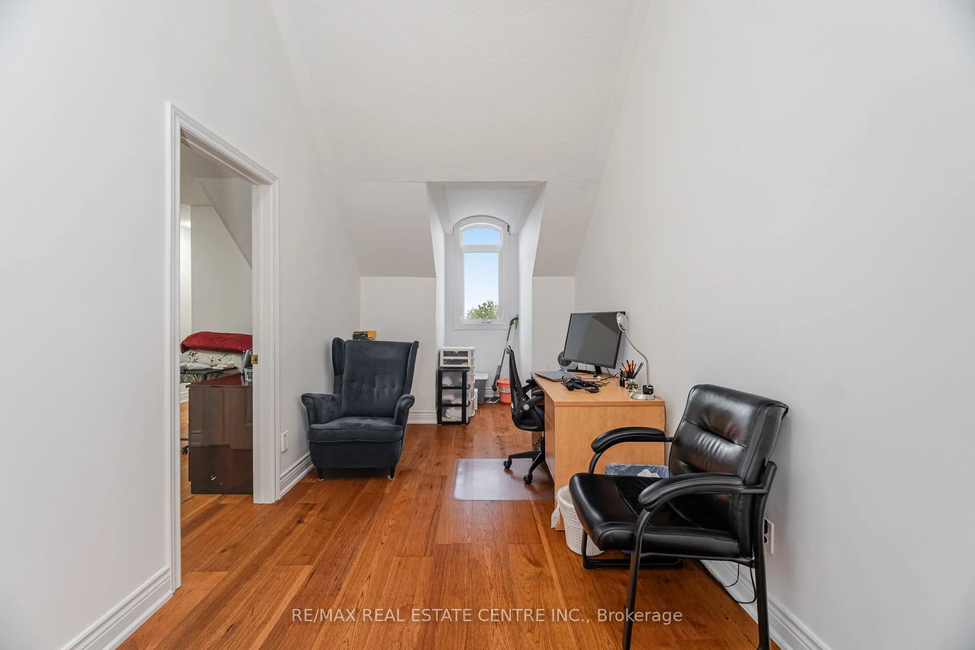 24 Futura Avenue