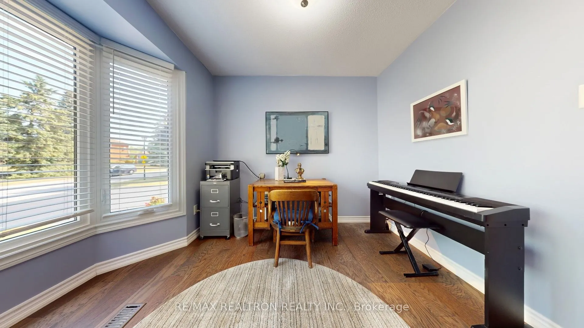 7 Ward Avenue