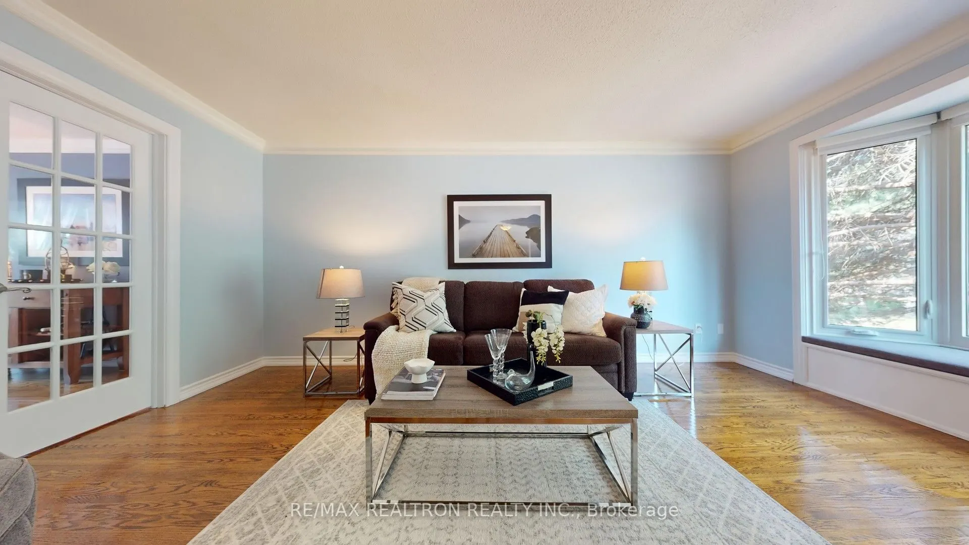 7 Ward Avenue