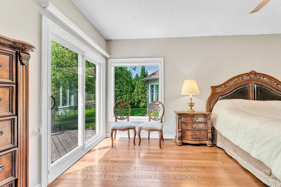 15 Treegrove Circle