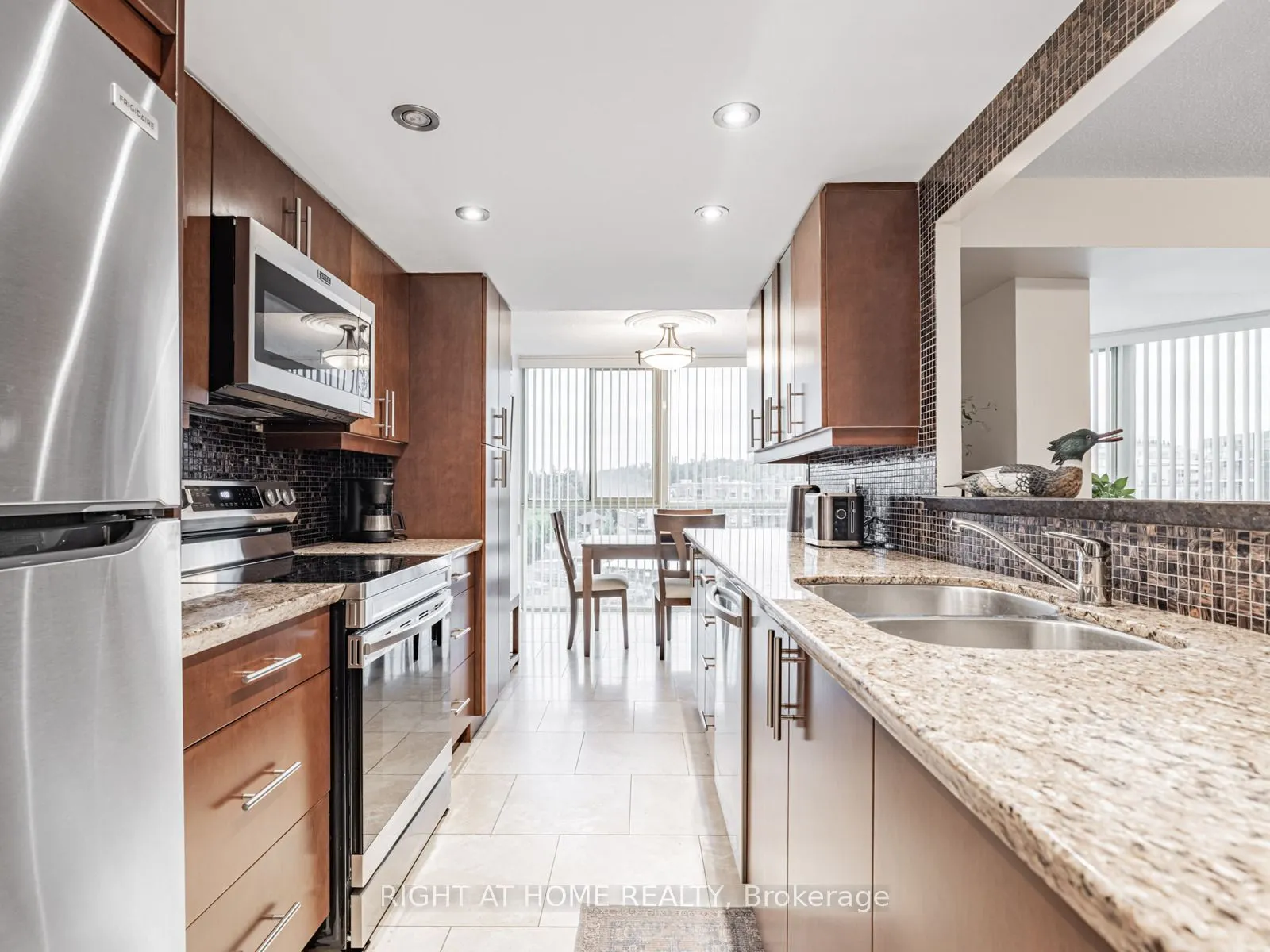 100 Arbors Lane, #209