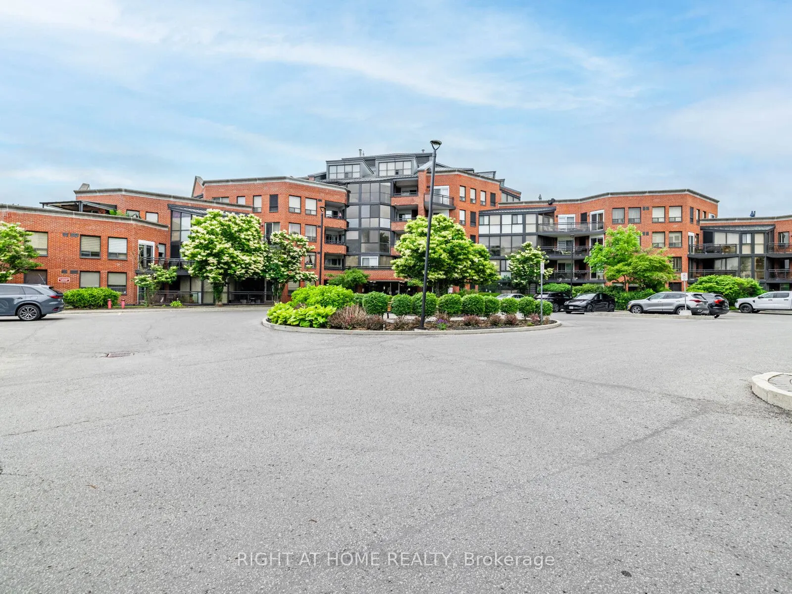 100 Arbors Lane, #209