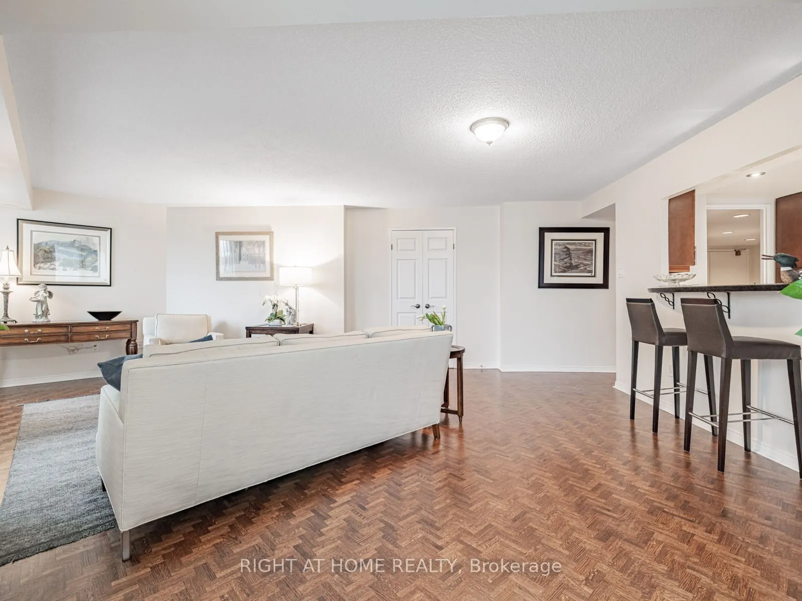100 Arbors Lane, #209