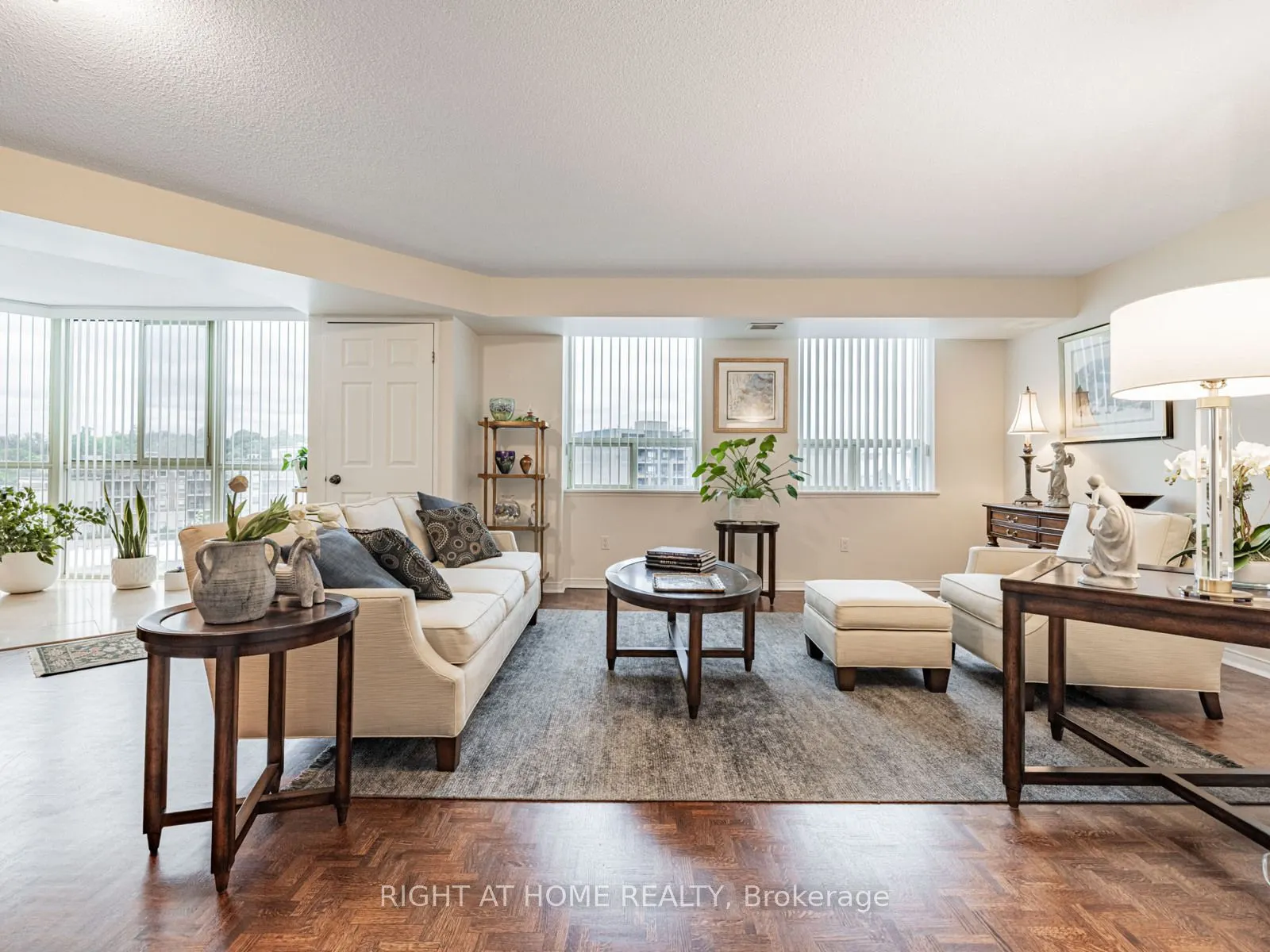 100 Arbors Lane, #209
