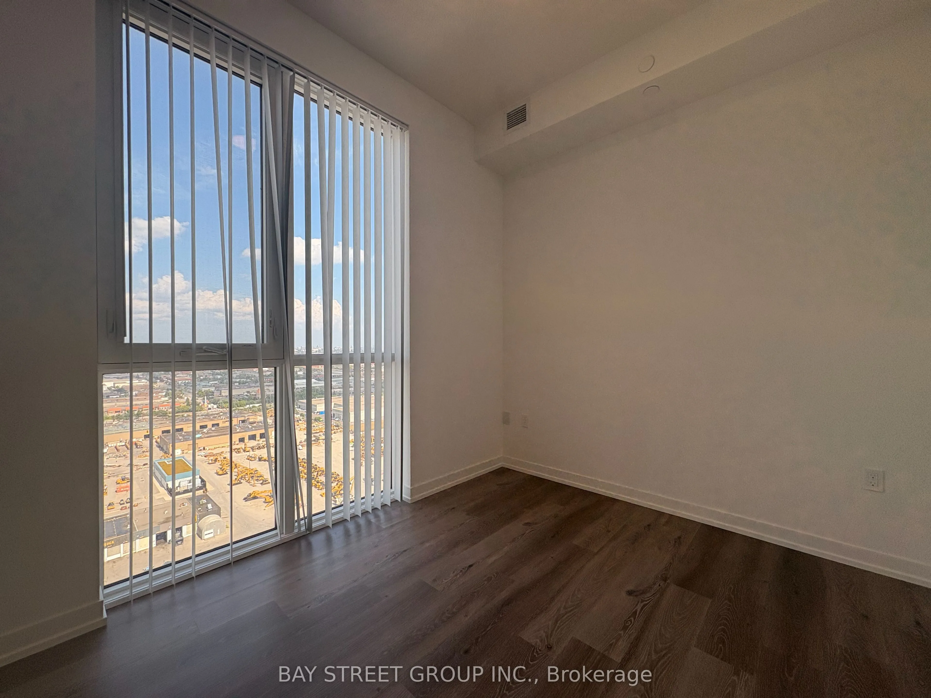 28 Interchange Way, #3110