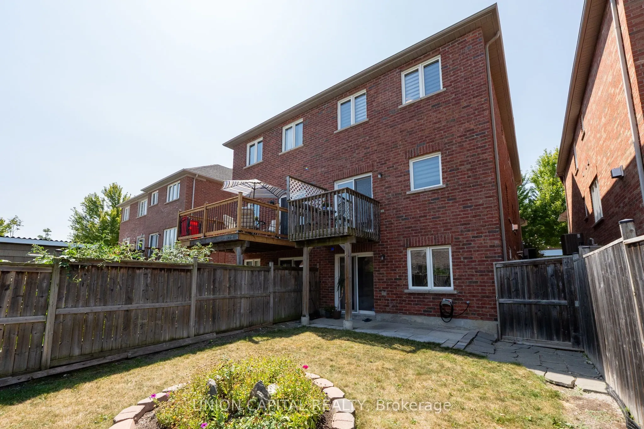 9 Landwood Avenue