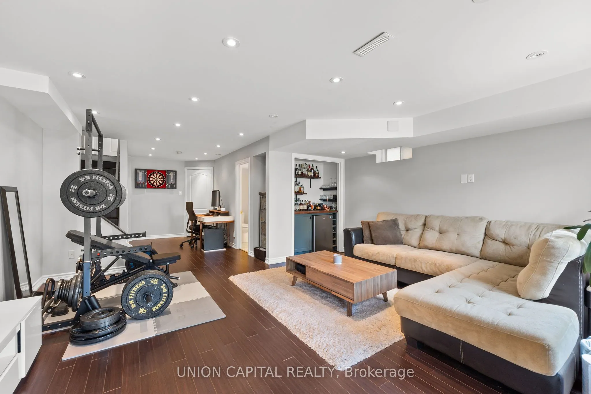 9 Landwood Avenue