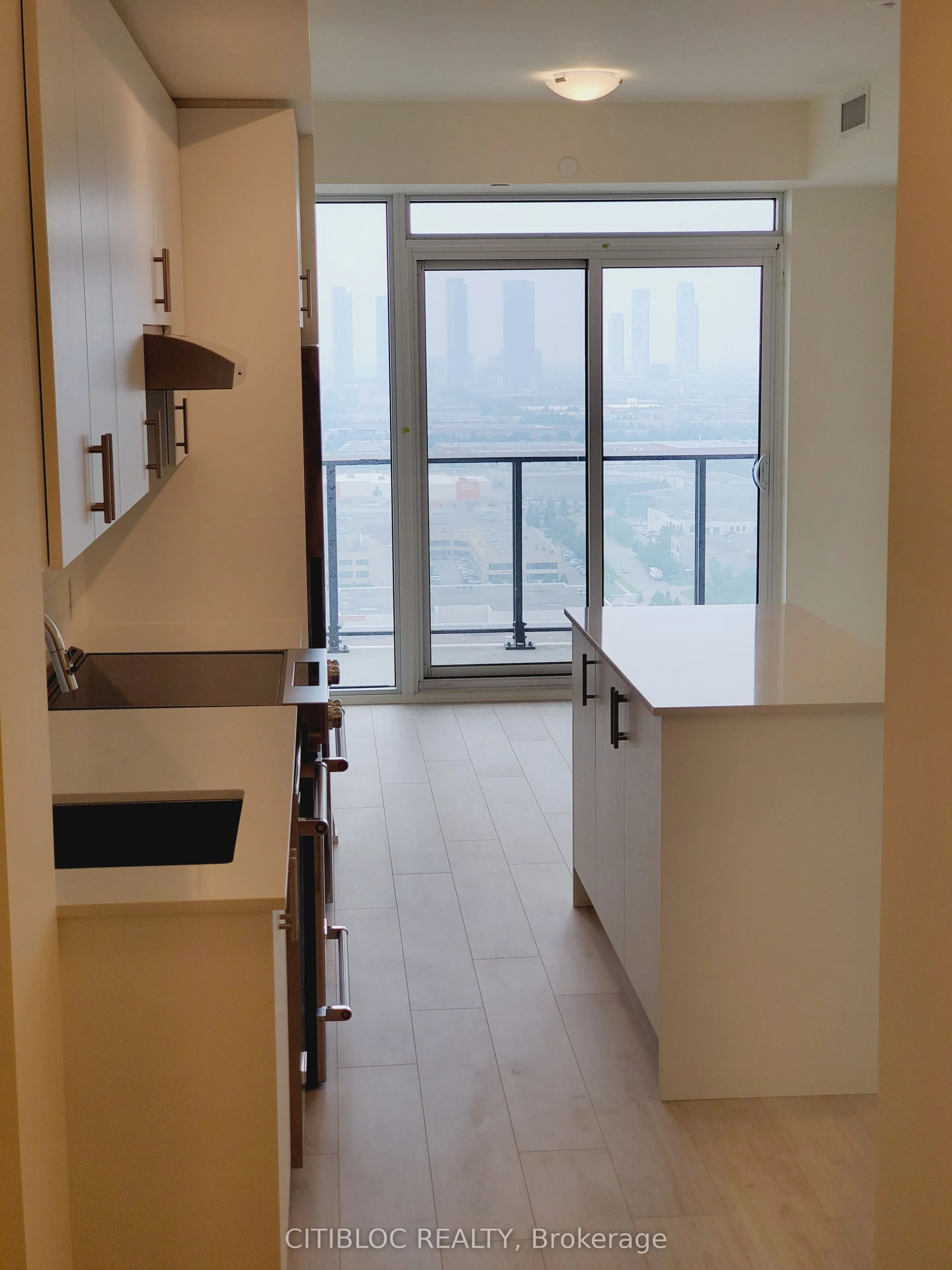8960 Jane Street, #2523