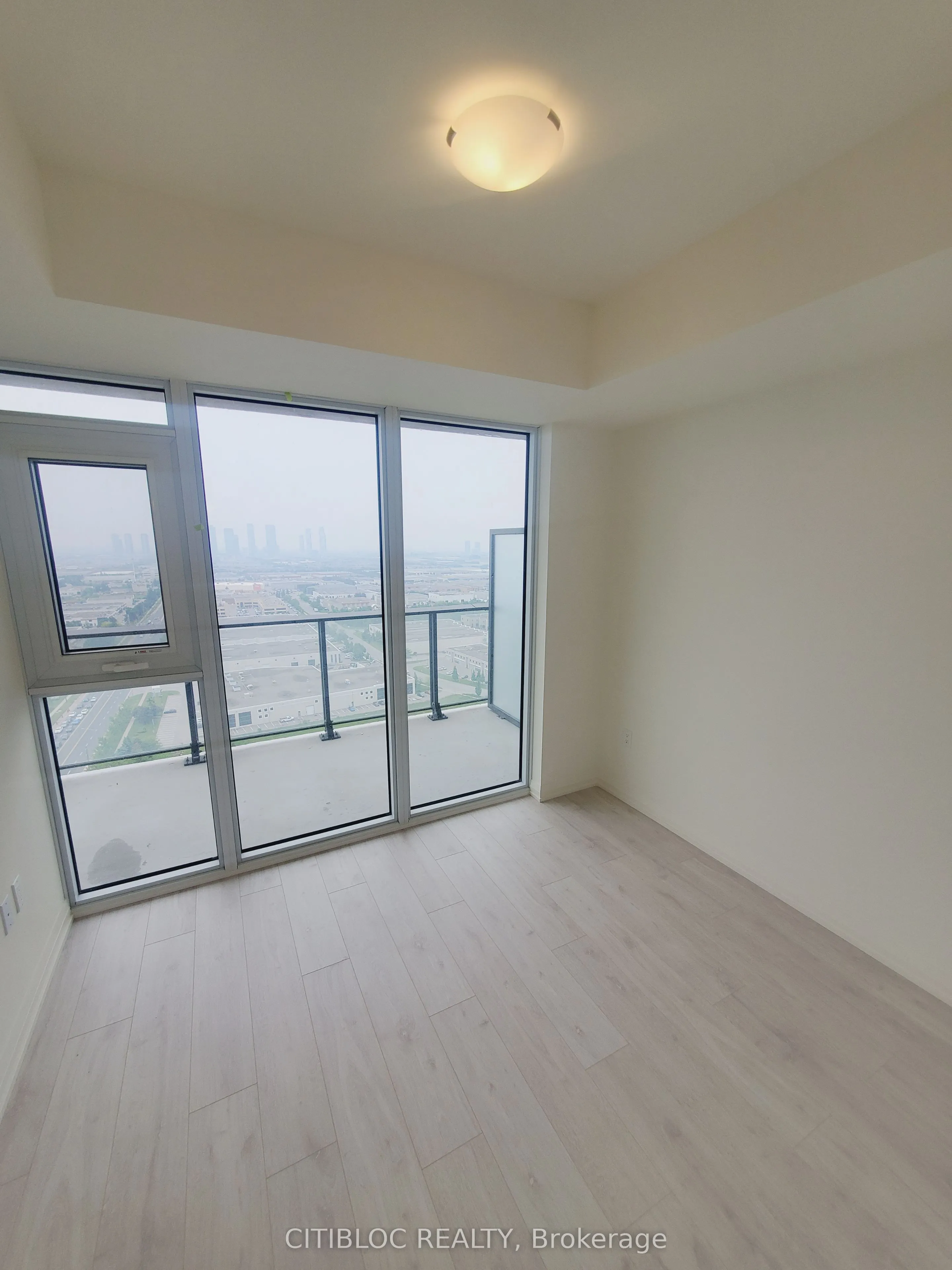 8960 Jane Street, #2523