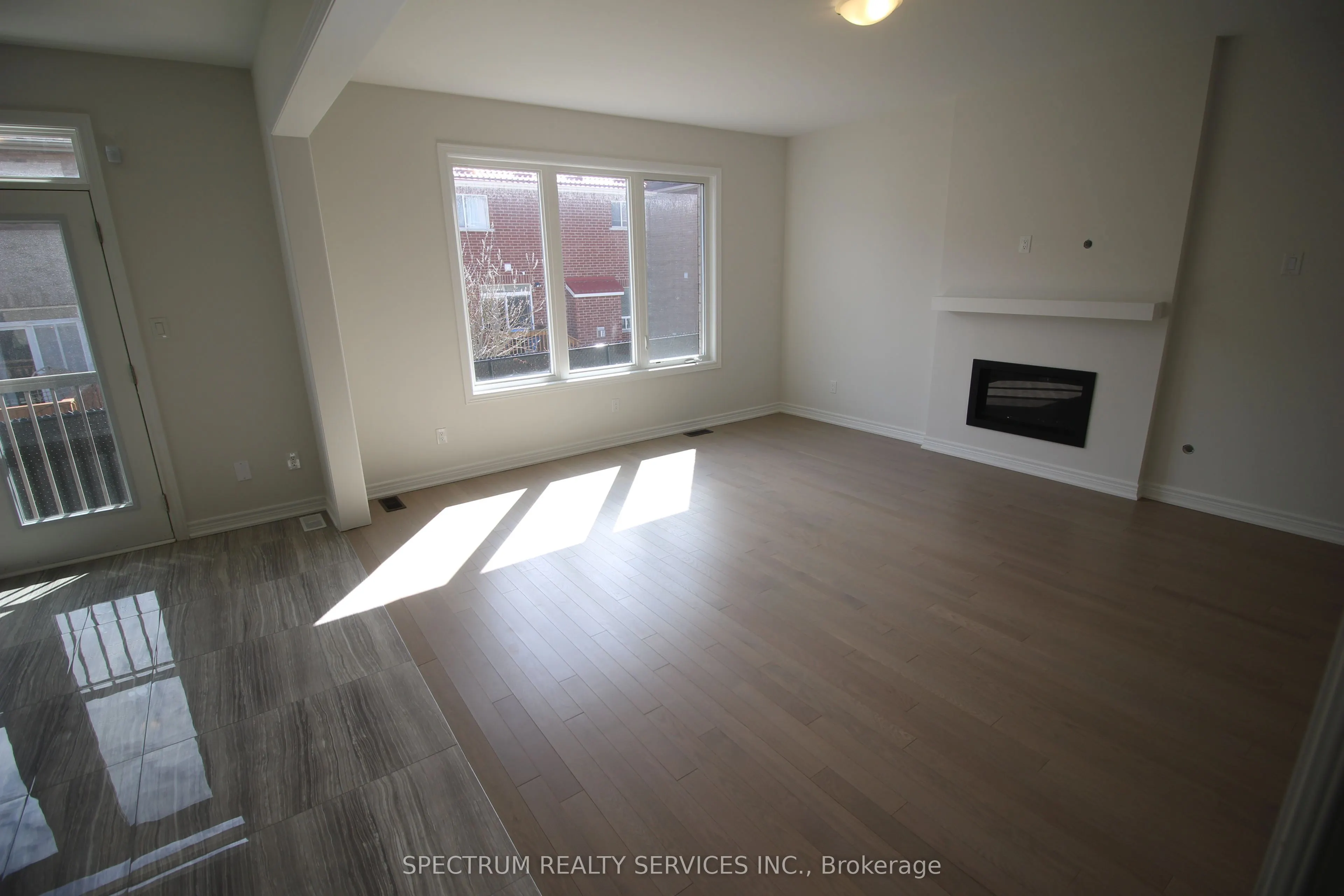 61 Bud Leggett Crescent