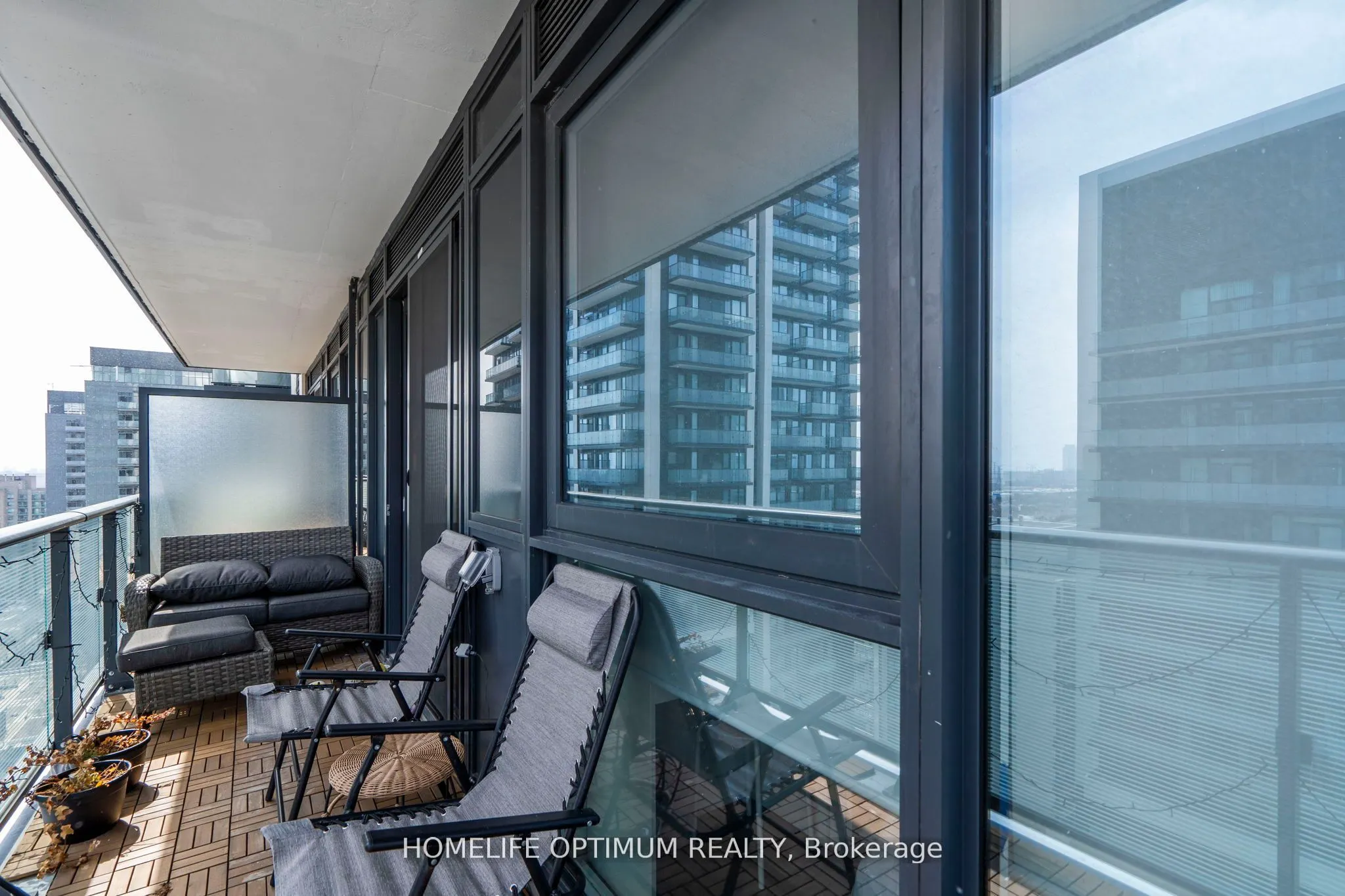 95 Oneida Crescent, #1704