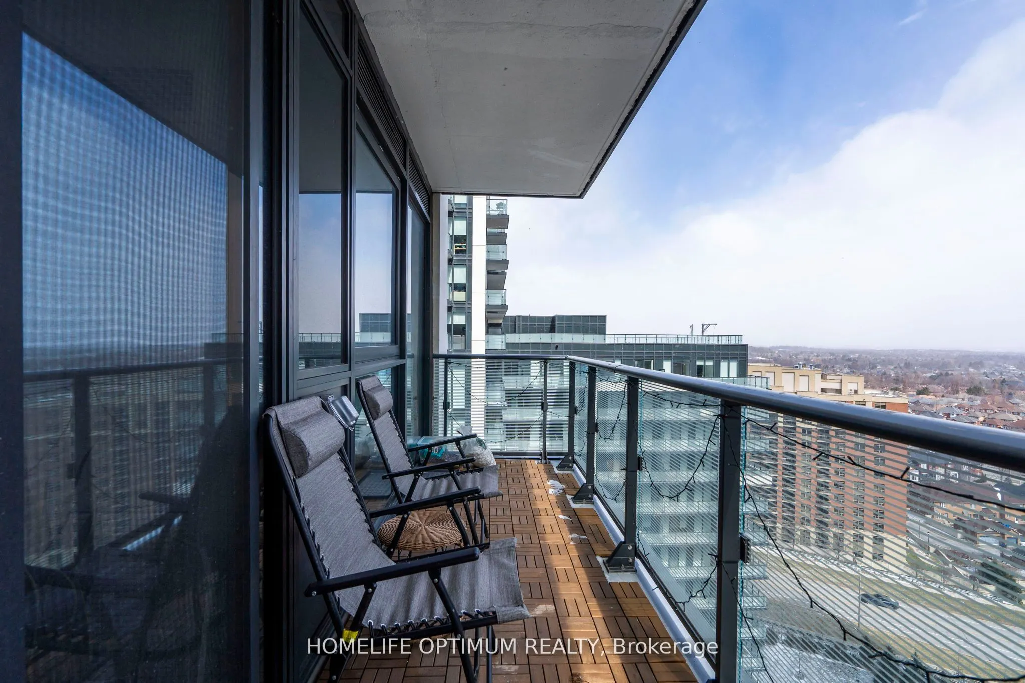 95 Oneida Crescent, #1704