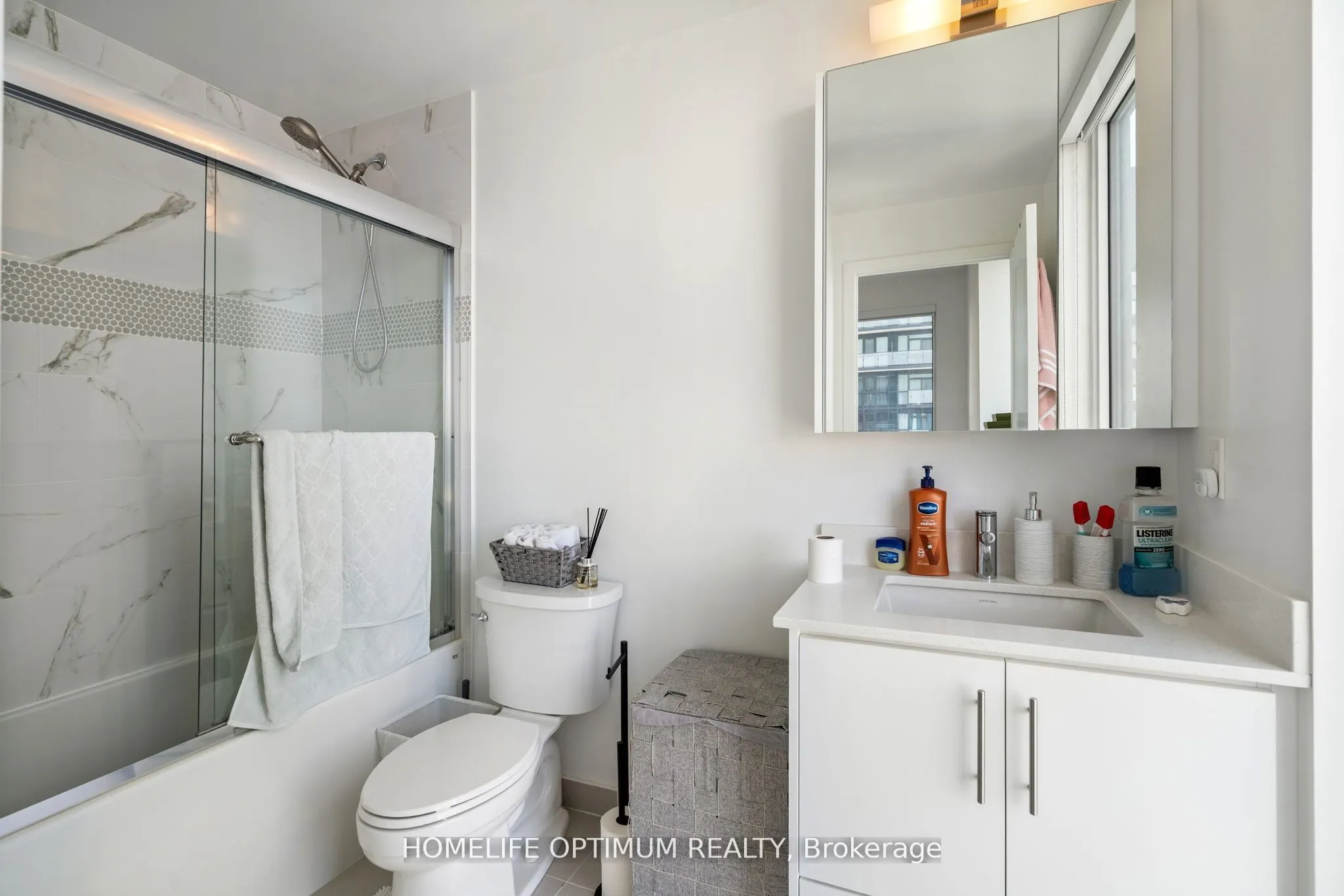 95 Oneida Crescent, #1704