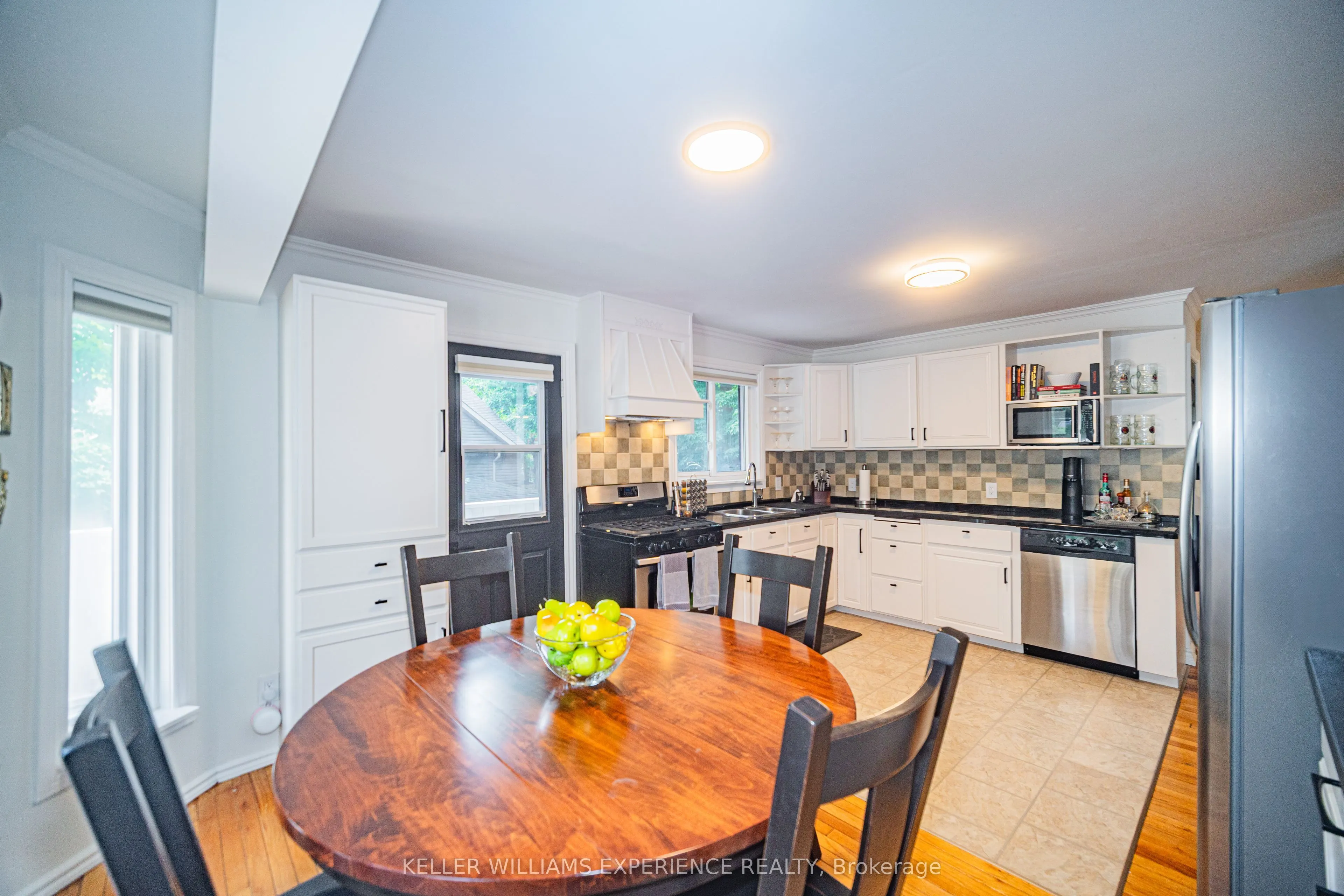2030 Lilac Drive