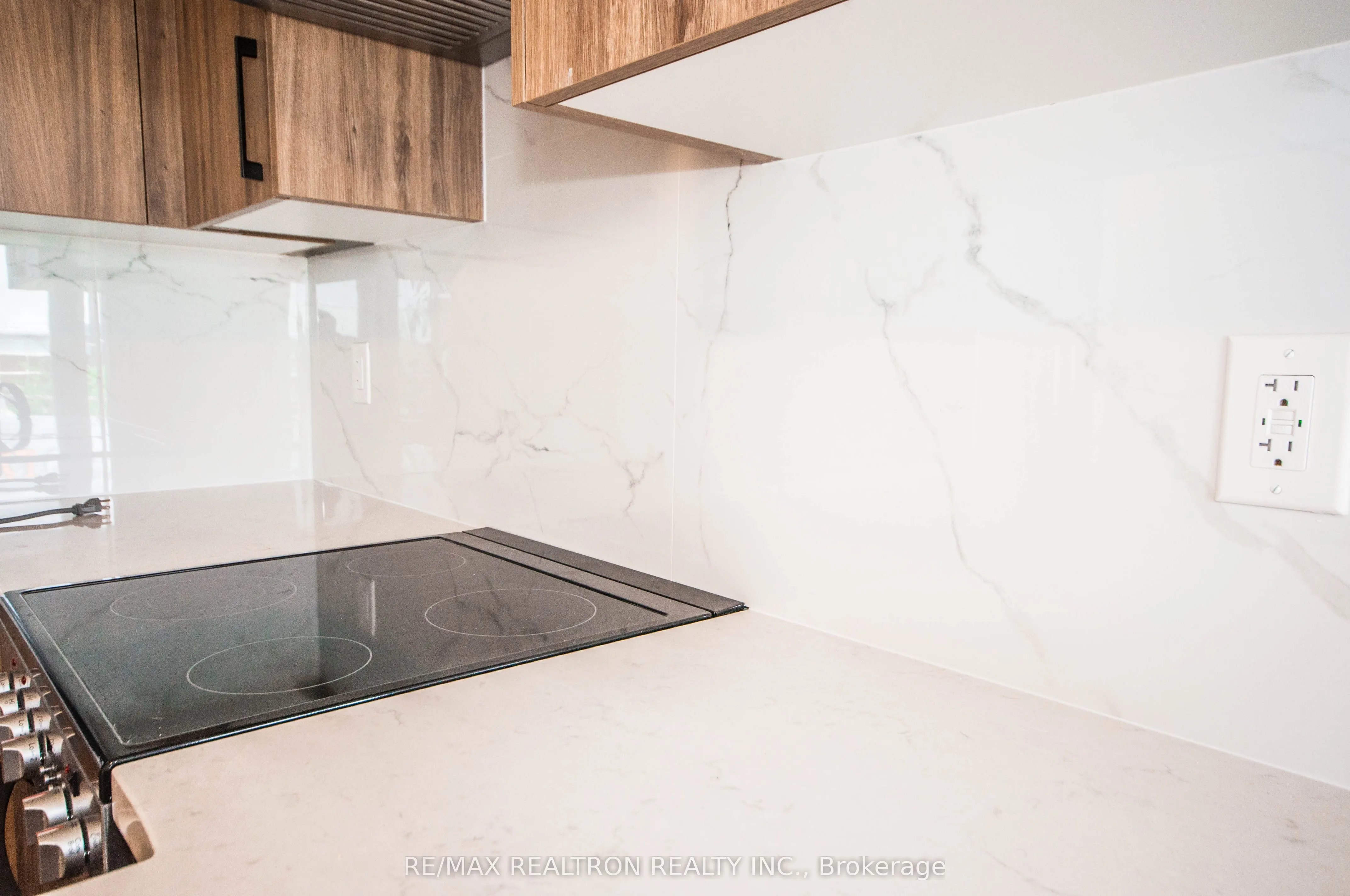 68 Matawin Lane, #34