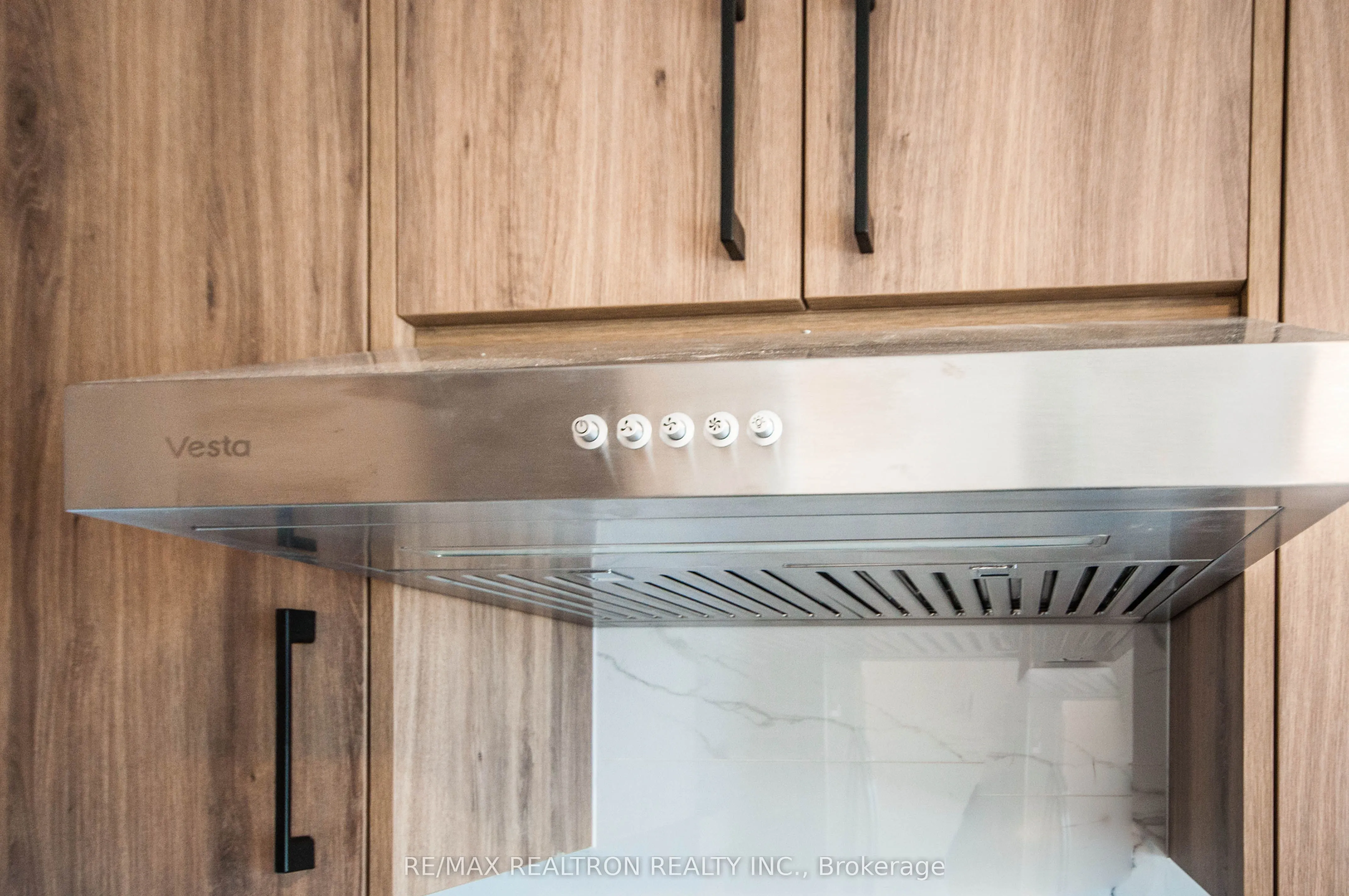 68 Matawin Lane, #34