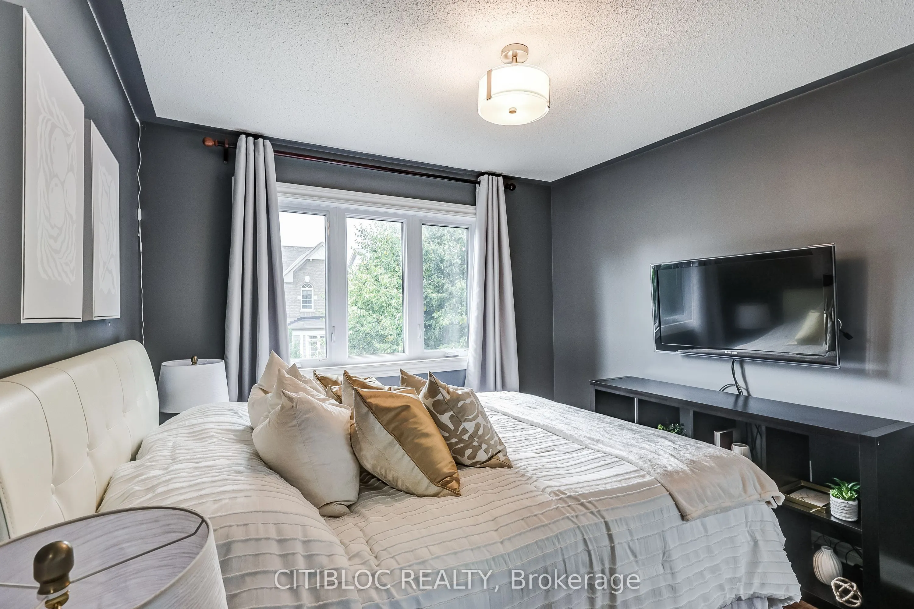 23 Evaridge Drive