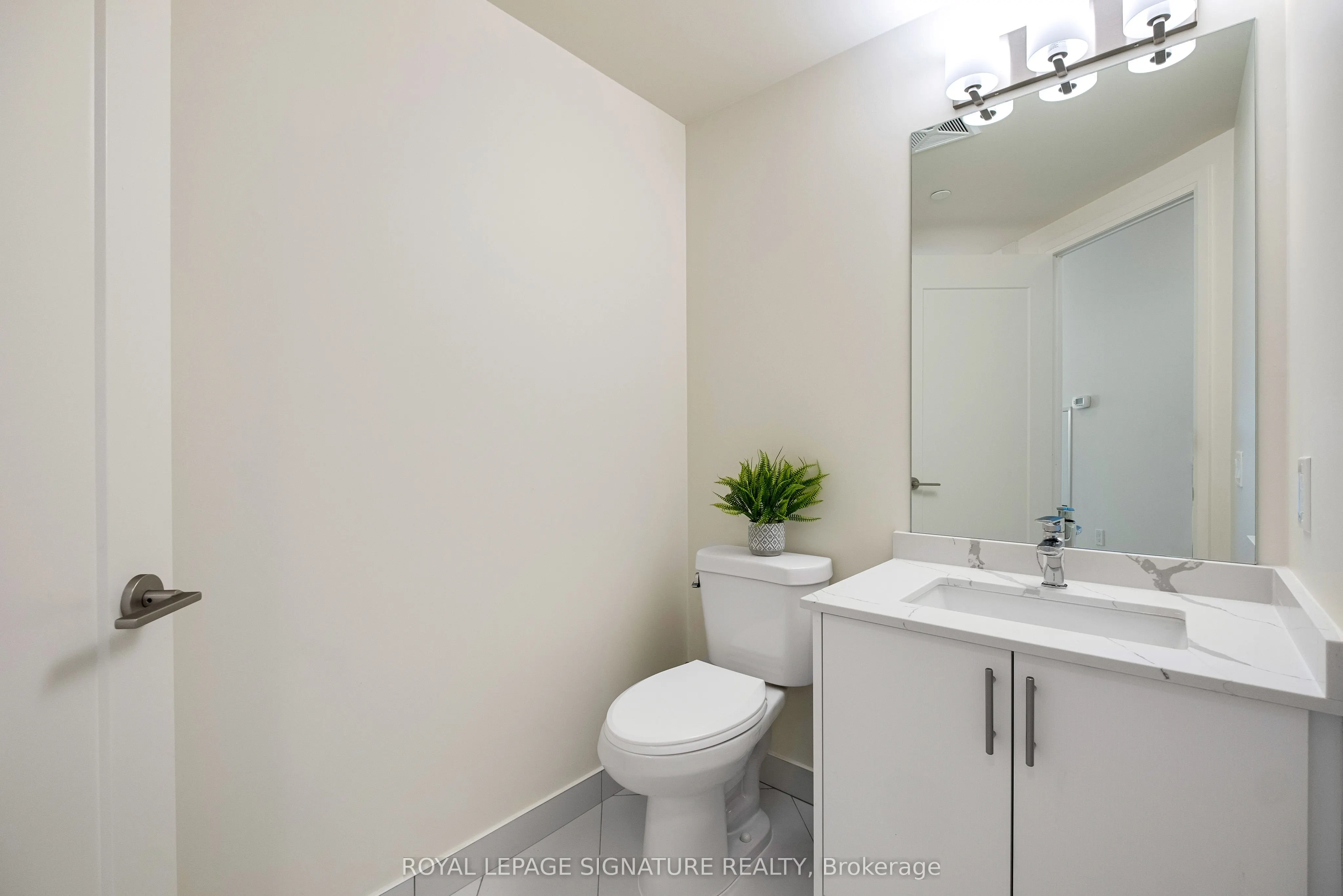 9000 Jane Street, #602