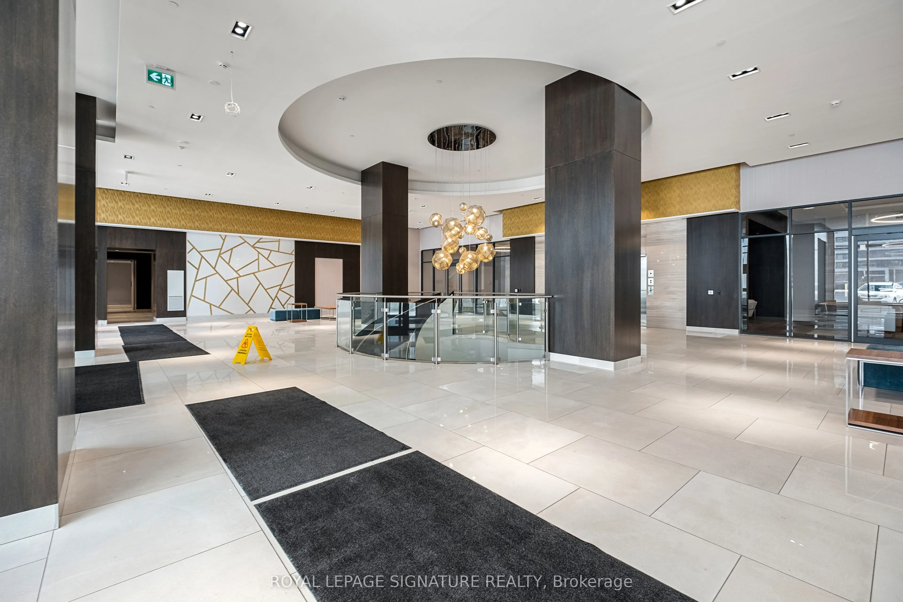 9000 Jane Street, #602