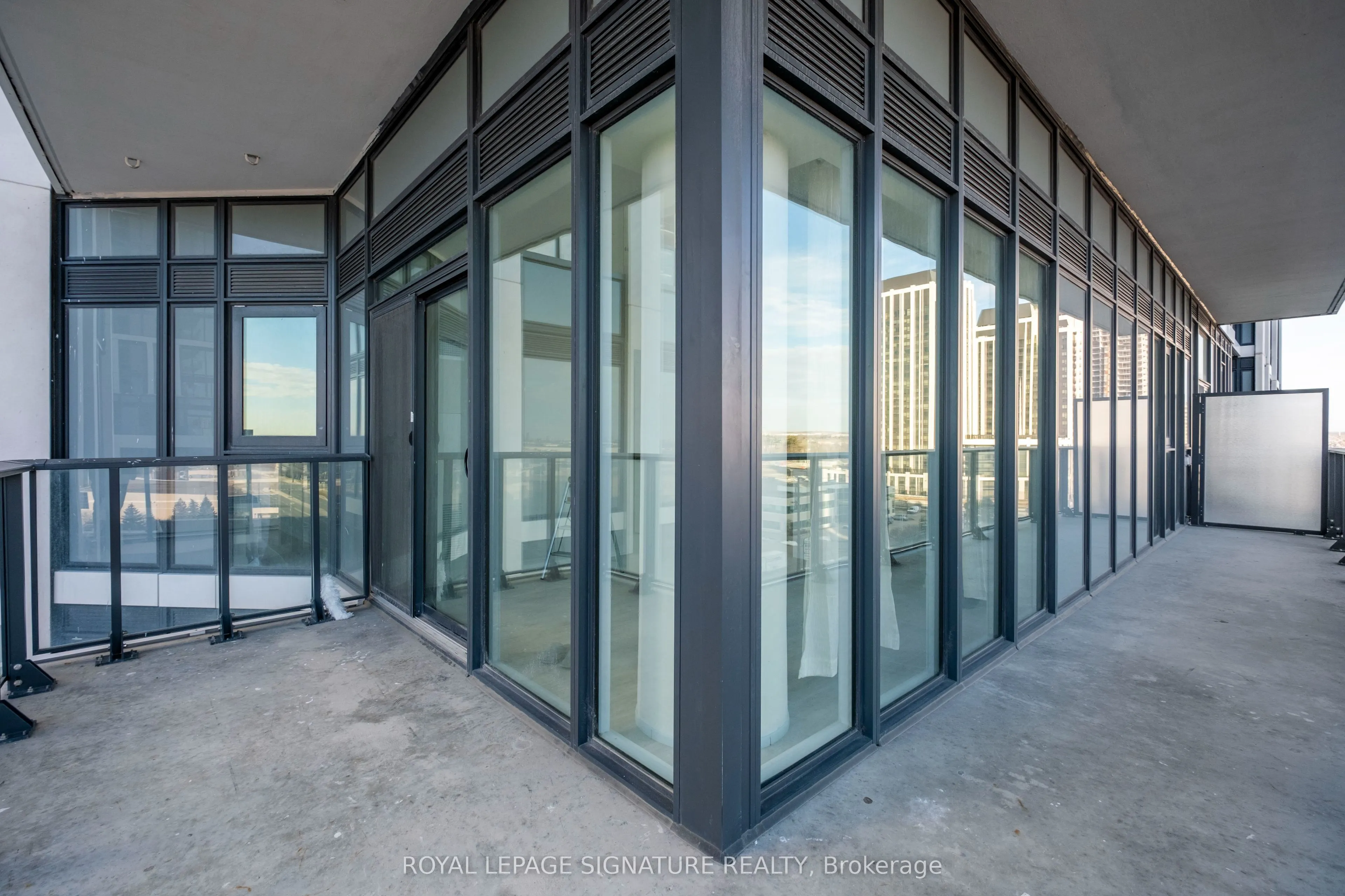 9000 Jane Street, #602
