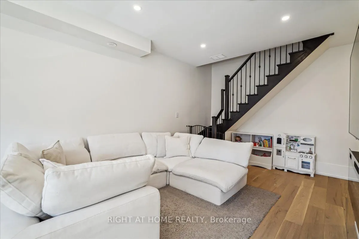 105 Kayla Crescent, #14