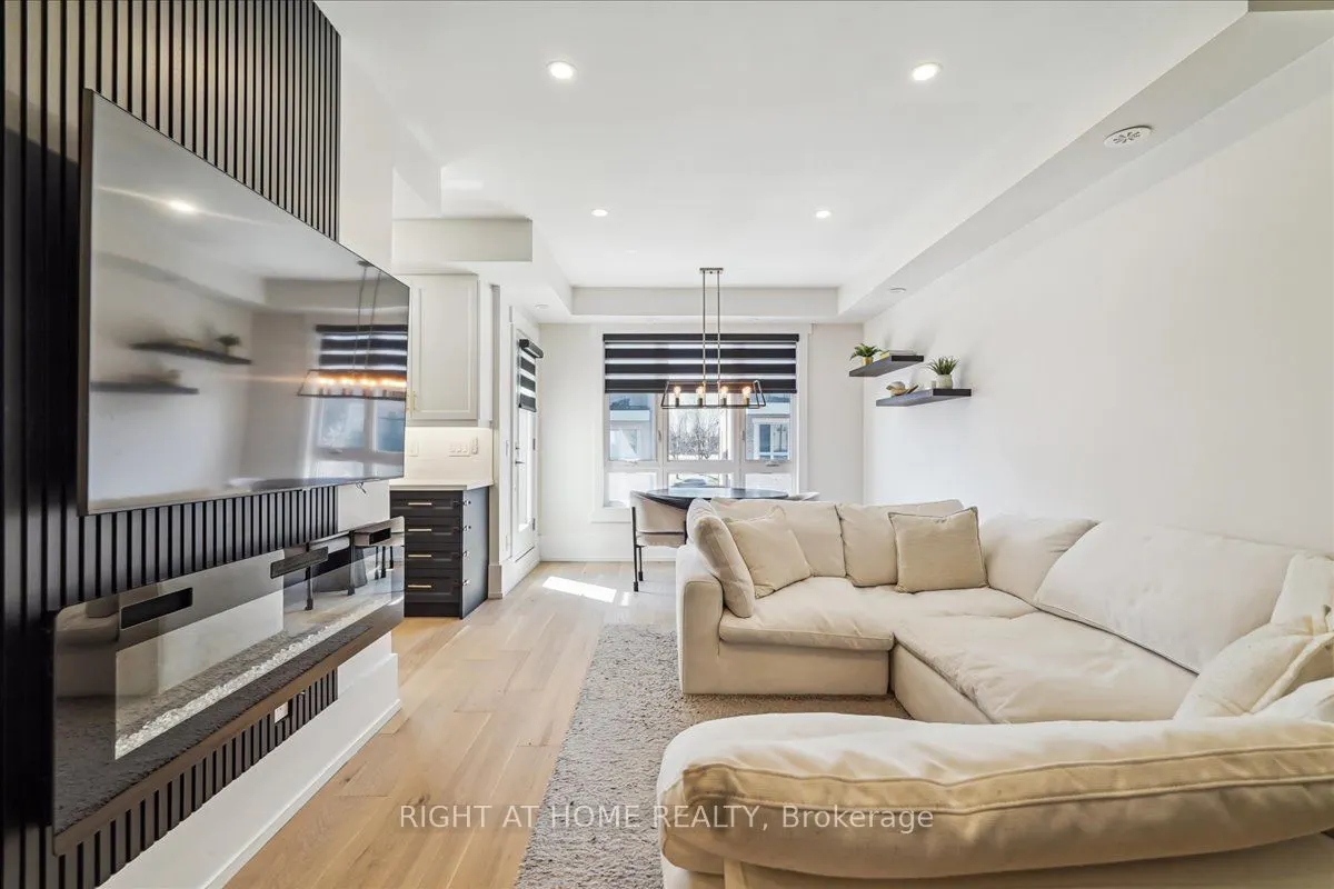 105 Kayla Crescent, #14