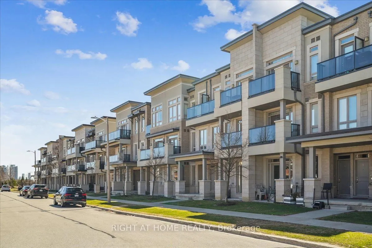 105 Kayla Crescent, #14