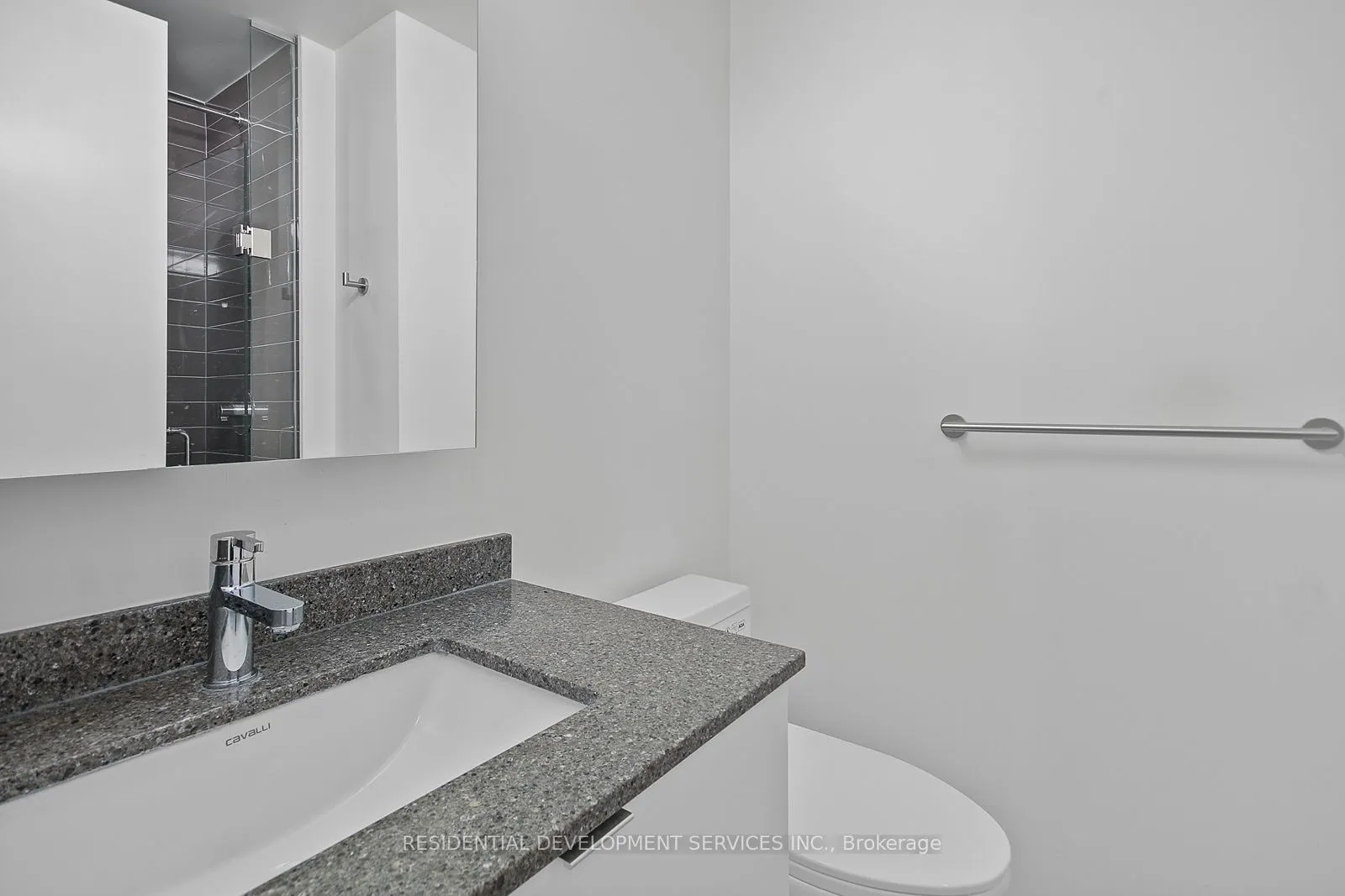 8868 Yonge Street, #215E