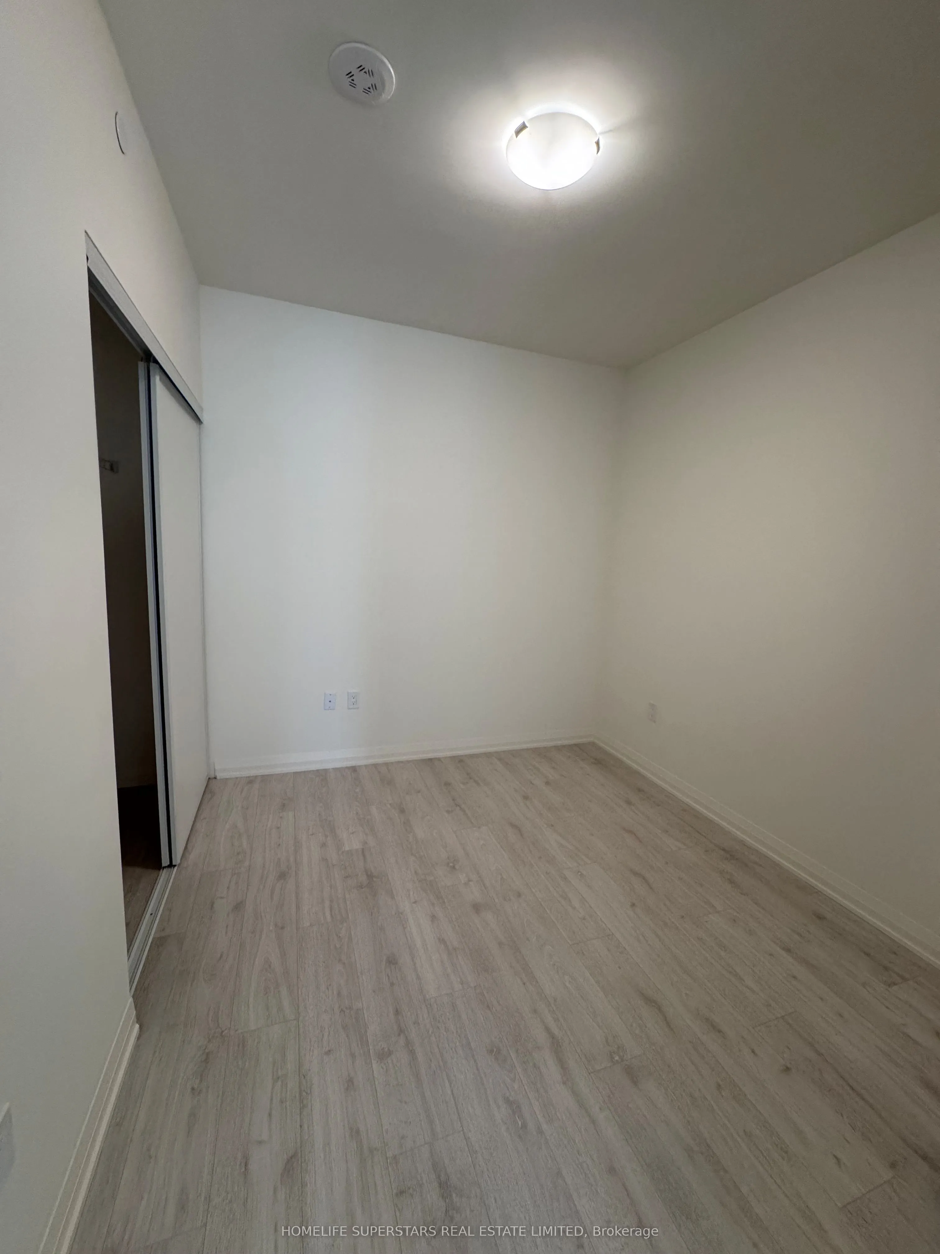 8960 JANE Street, #2302