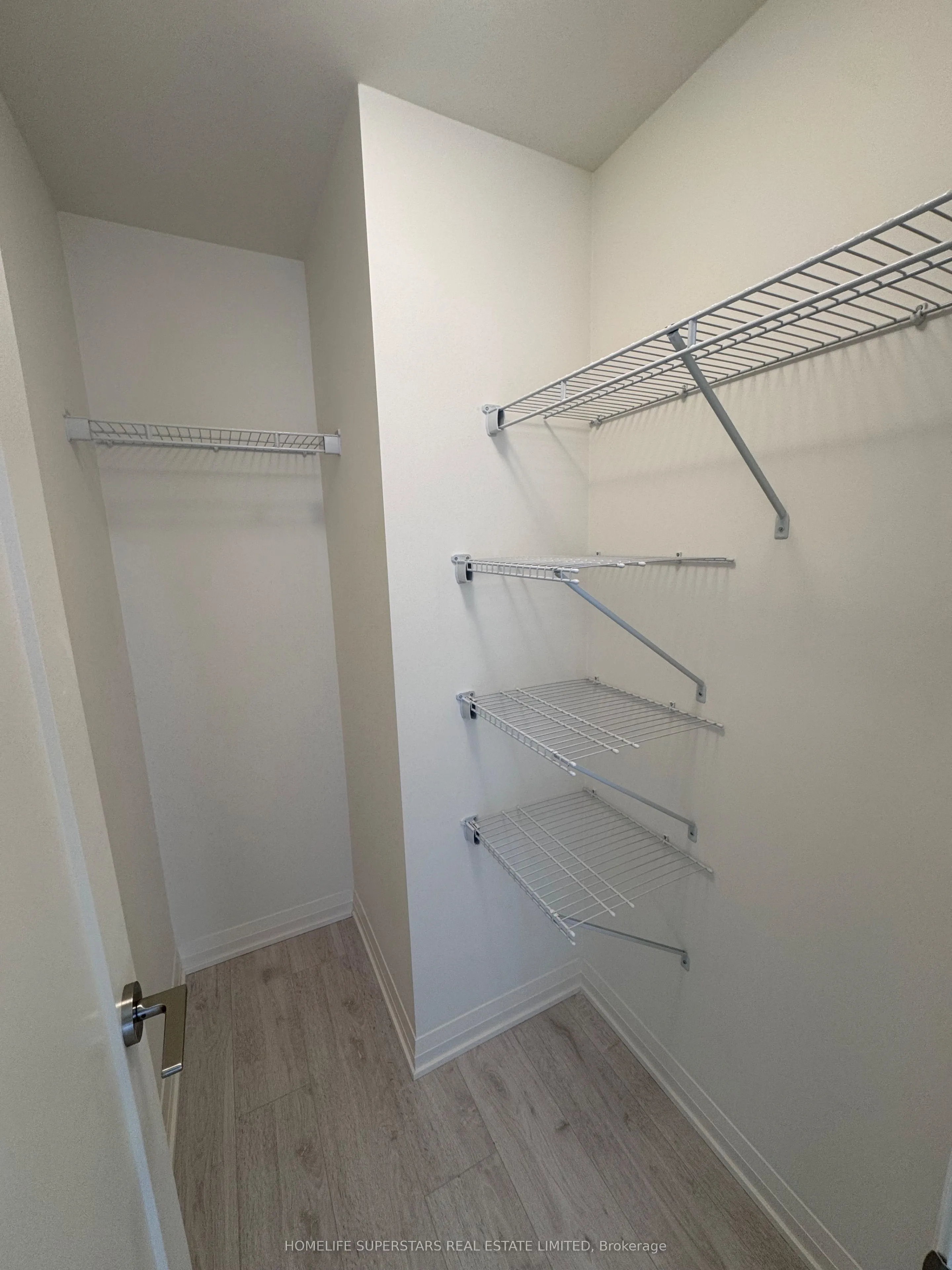 8960 JANE Street, #2302