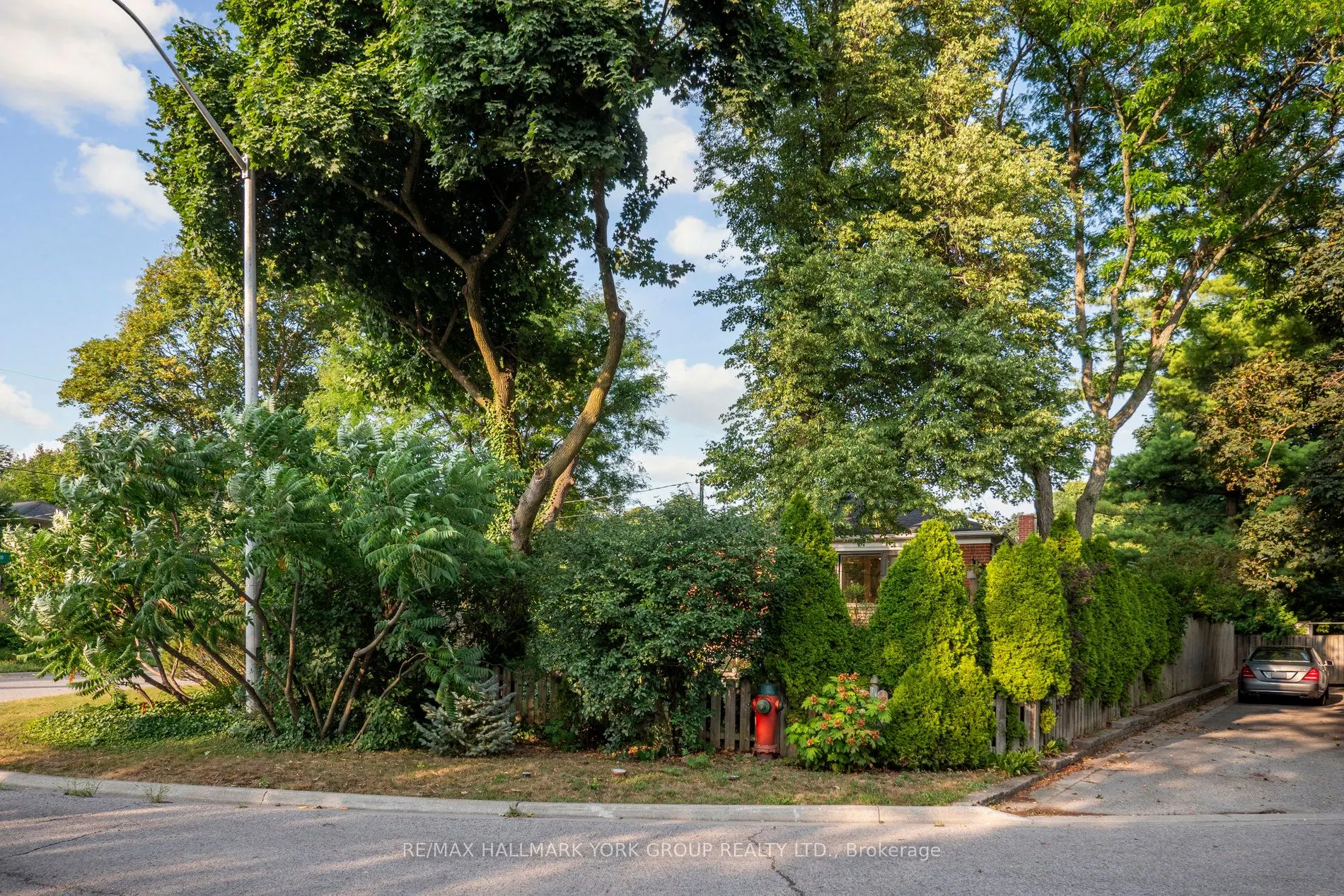 172 Altamira Road