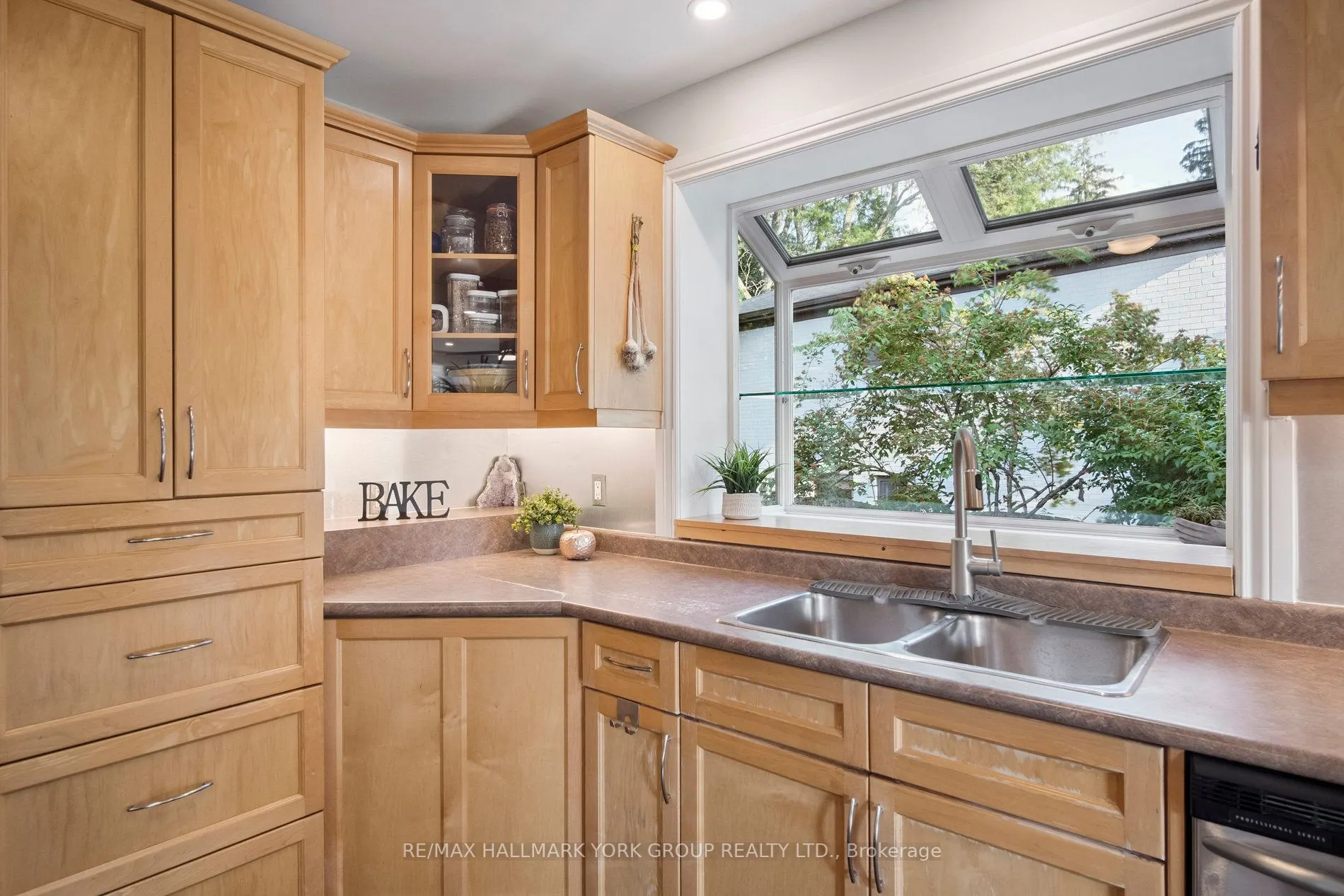 172 Altamira Road
