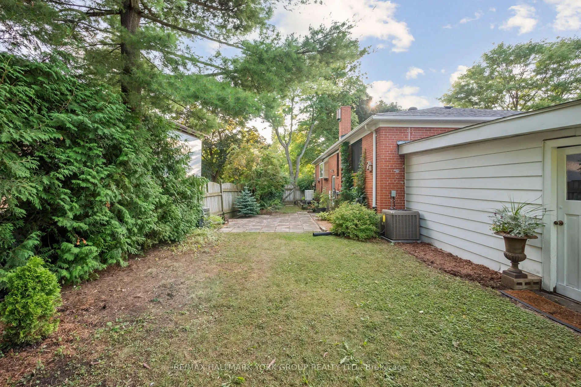 172 Altamira Road