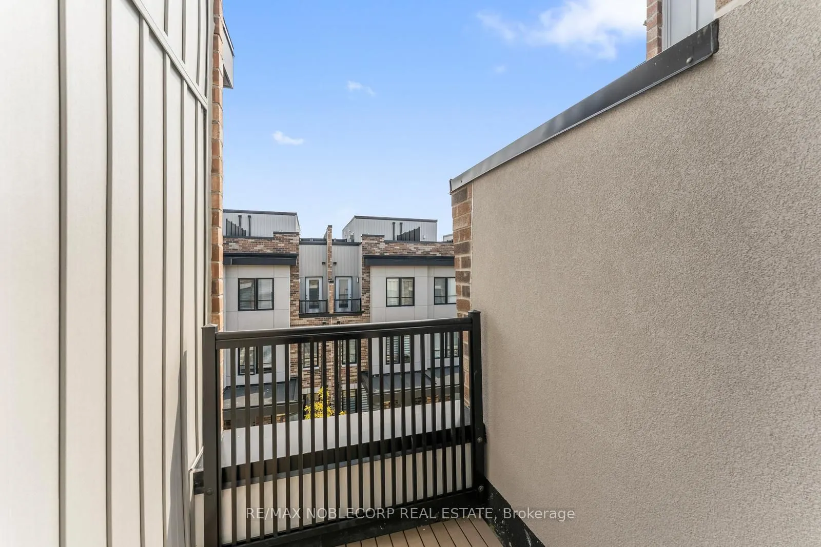 40 Baynes Way, #5