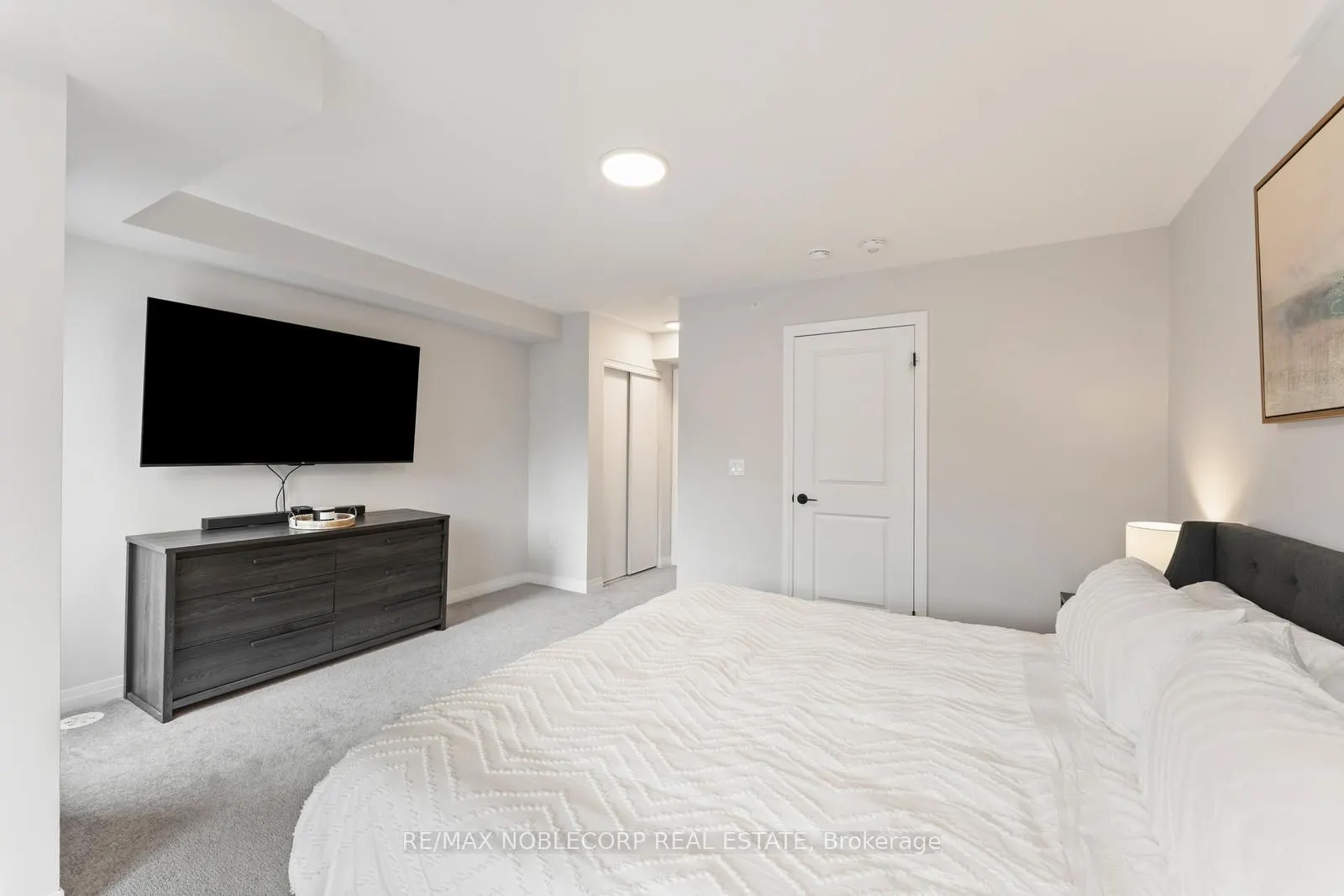 40 Baynes Way, #5