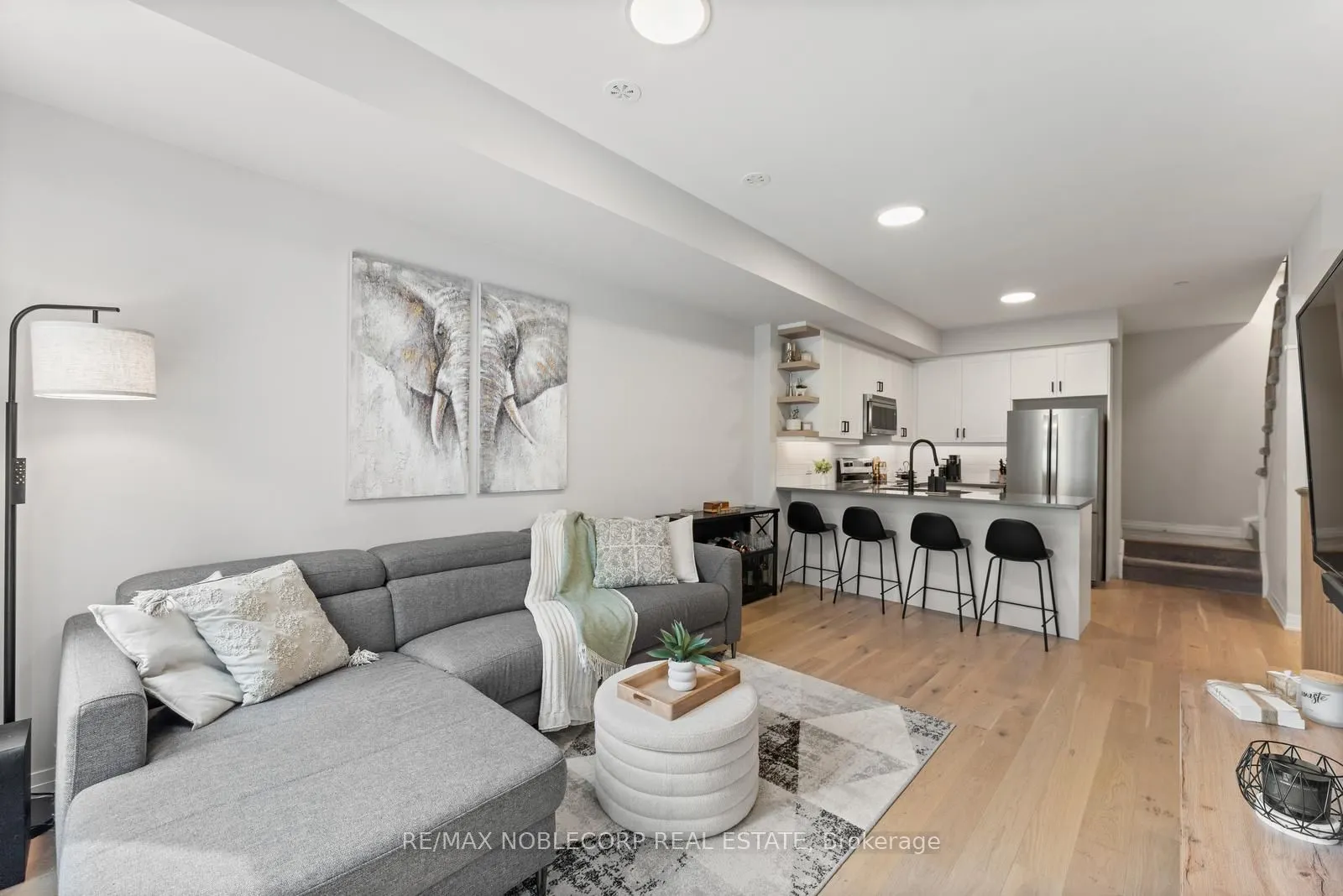 40 Baynes Way, #5