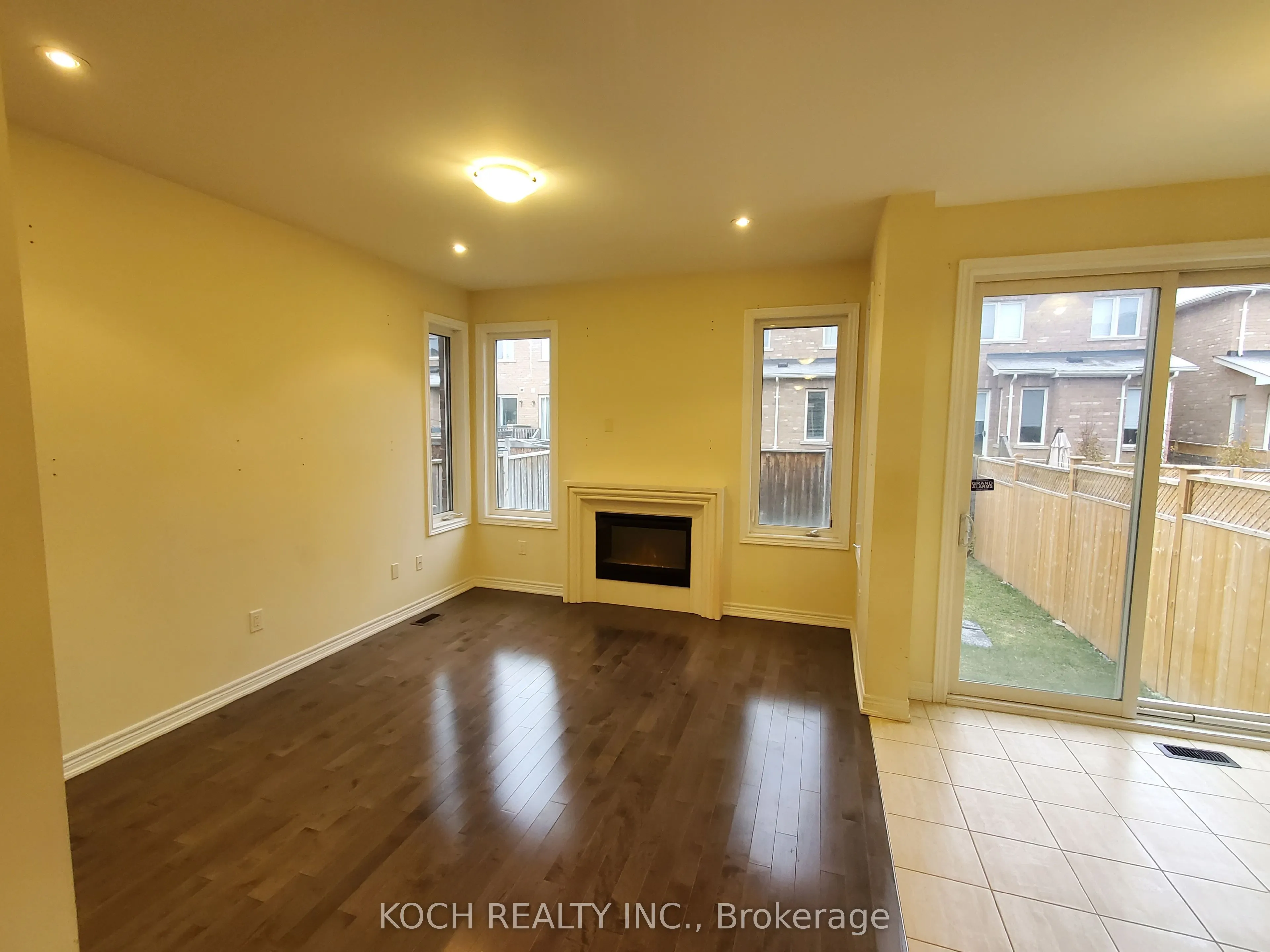 38 Thistle Avenue