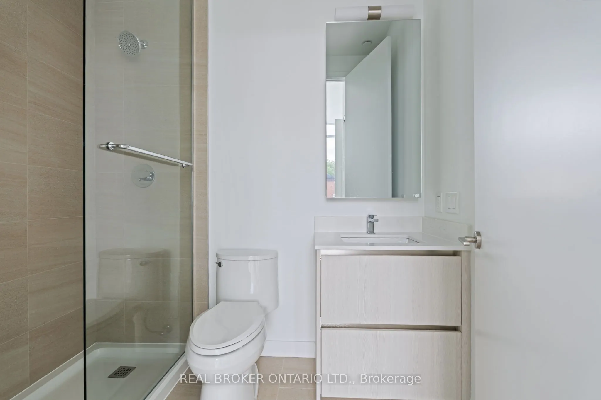 8188 Yonge Street, #104