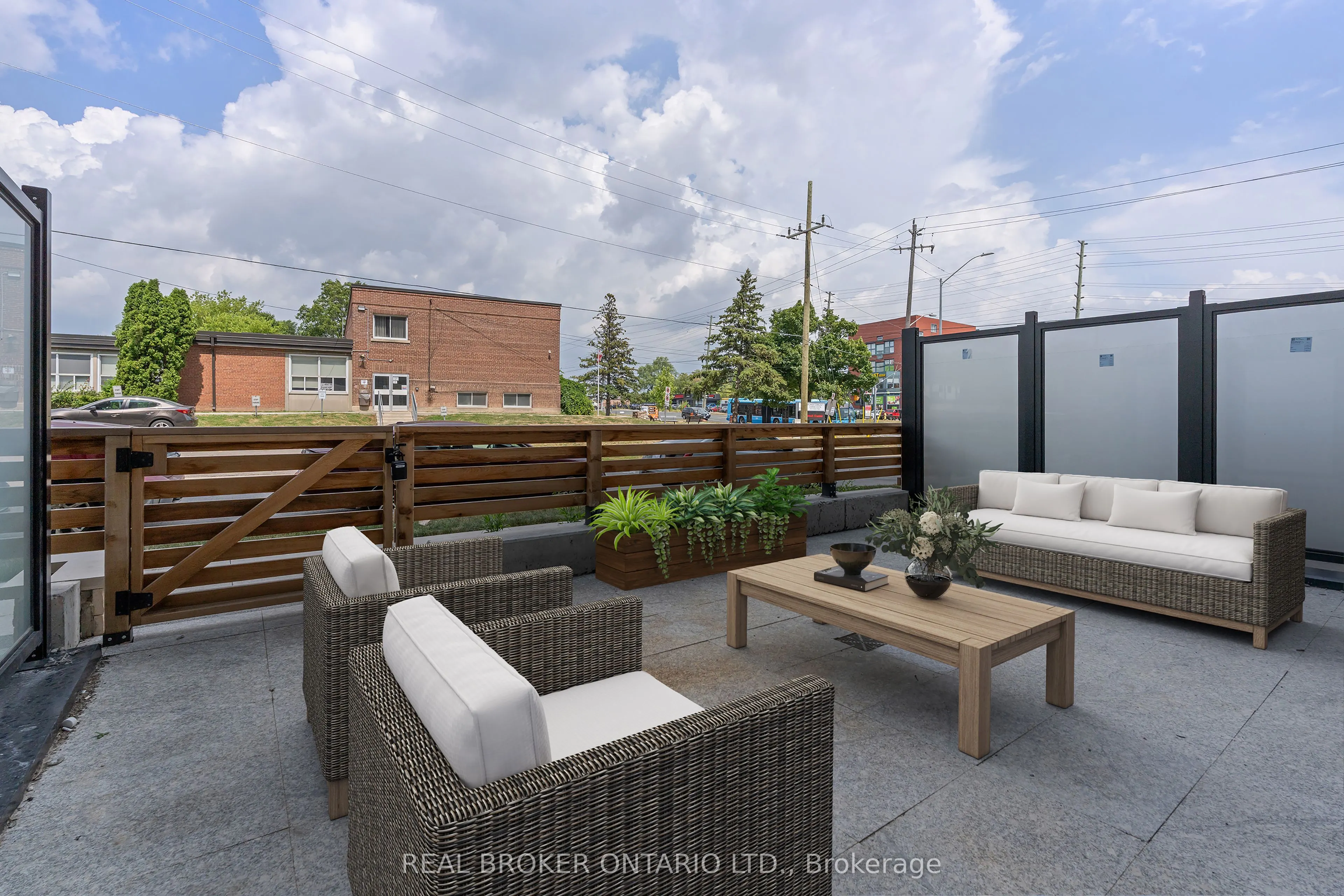 8188 Yonge Street, #104