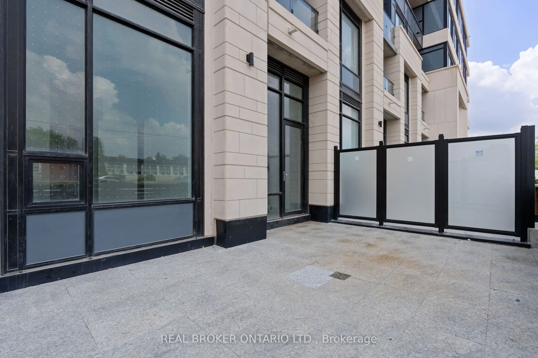 8188 Yonge Street, #104