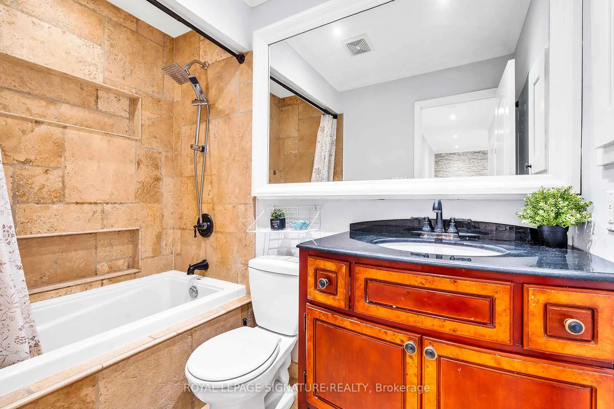 14 Poplar Crescent, #14