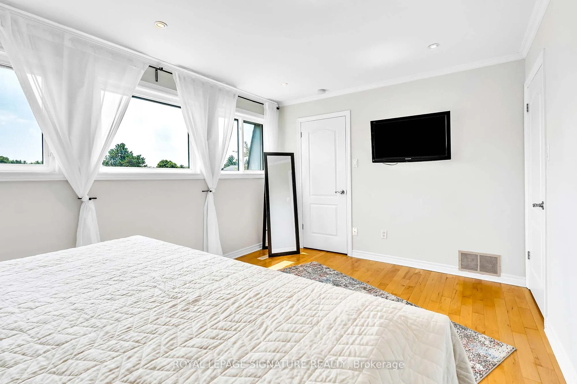 14 Poplar Crescent, #14