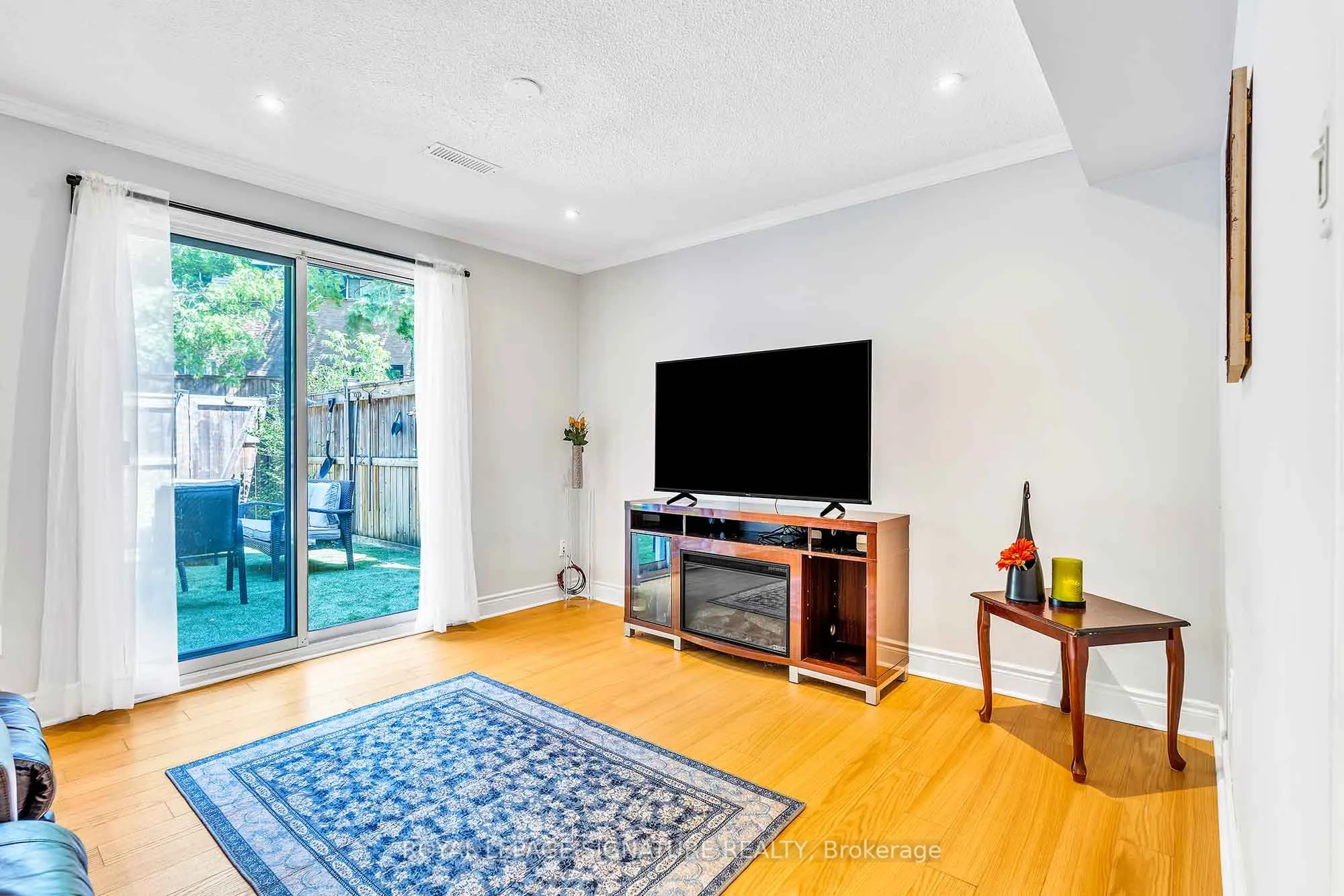 14 Poplar Crescent, #14