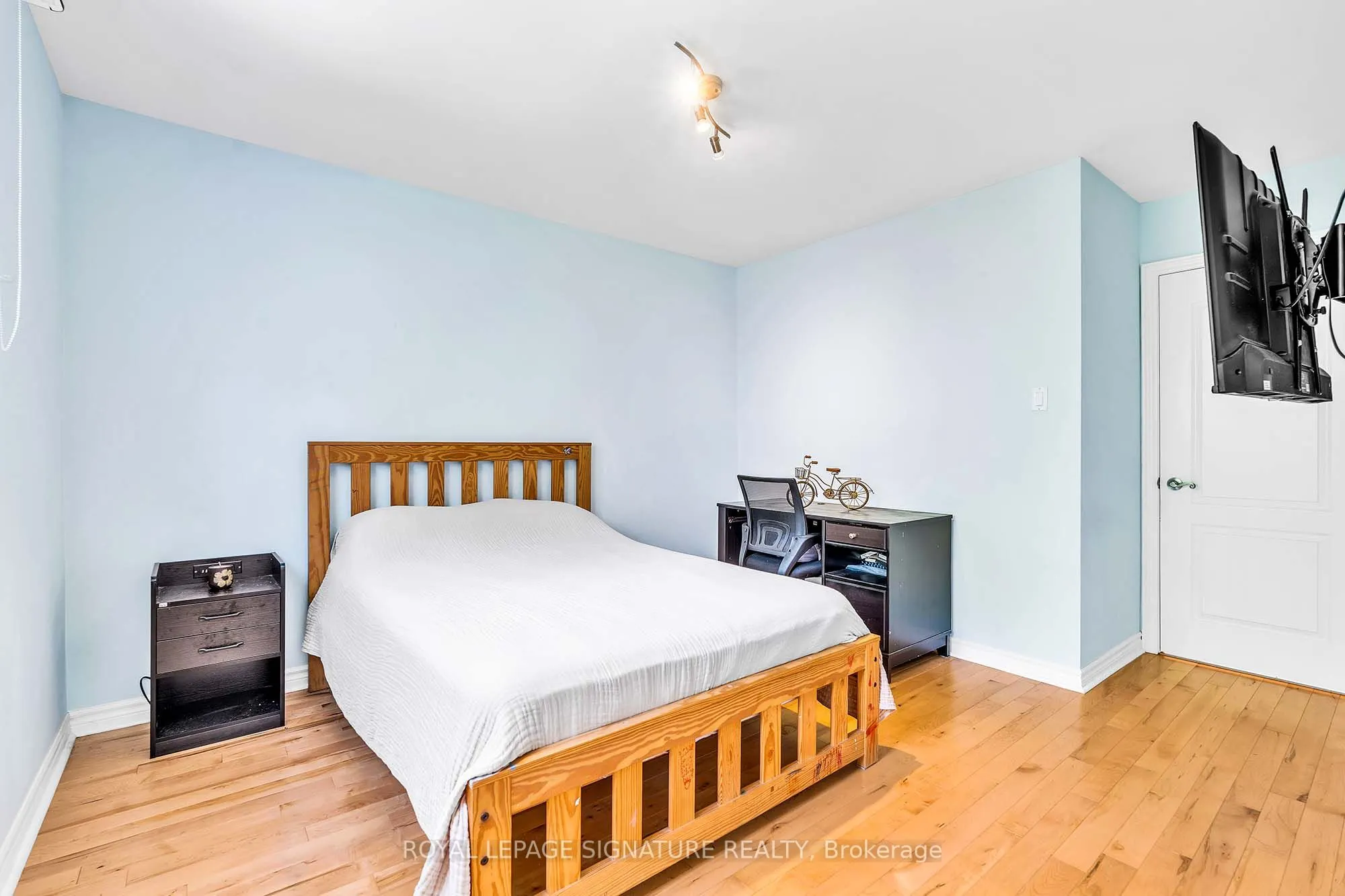 14 Poplar Crescent, #14